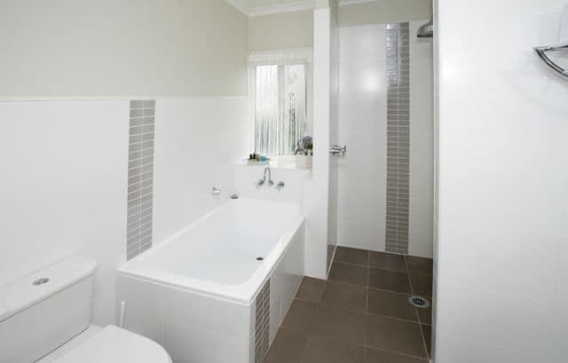 1 Charleville Road, TURVEY PARK NSW 2650, Turvey Park - Thumbnail 8