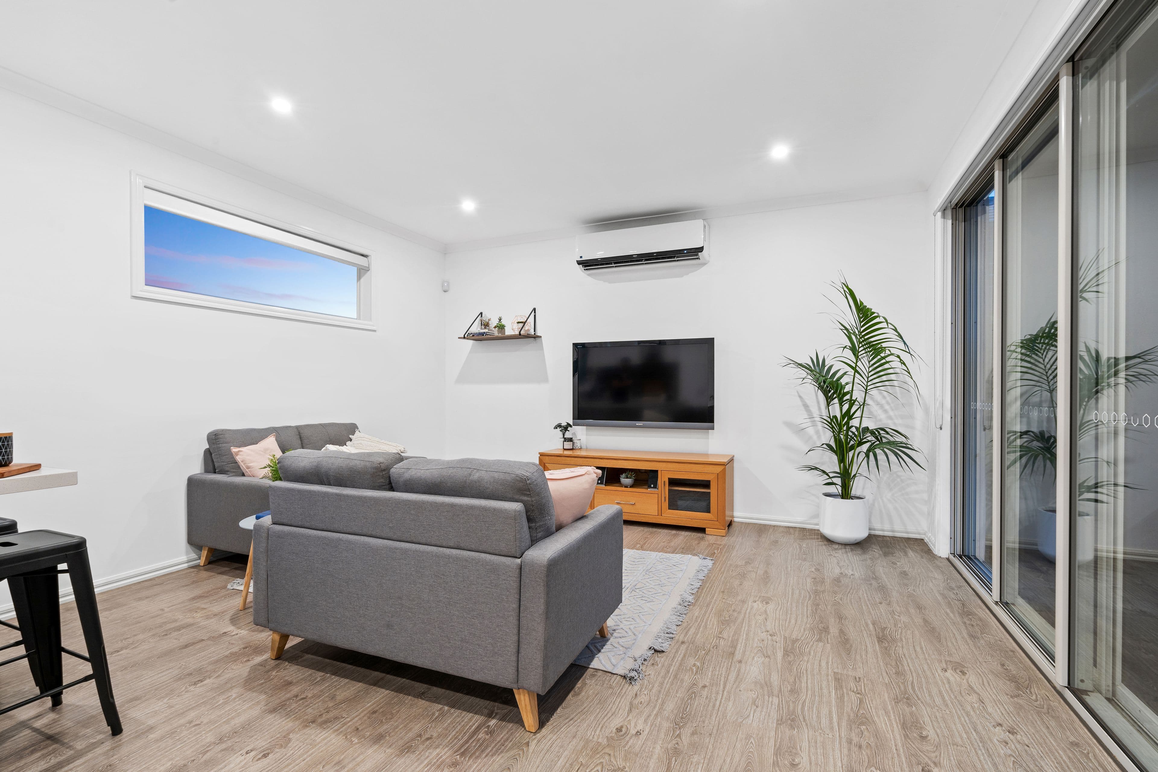 7-9 De Chene Parade, Coburg North VIC 3058, Coburg North - Thumbnail 4