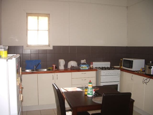 80 Gaffney Lane, BROKEN HILL NSW 2880, Broken Hill - Thumbnail 2