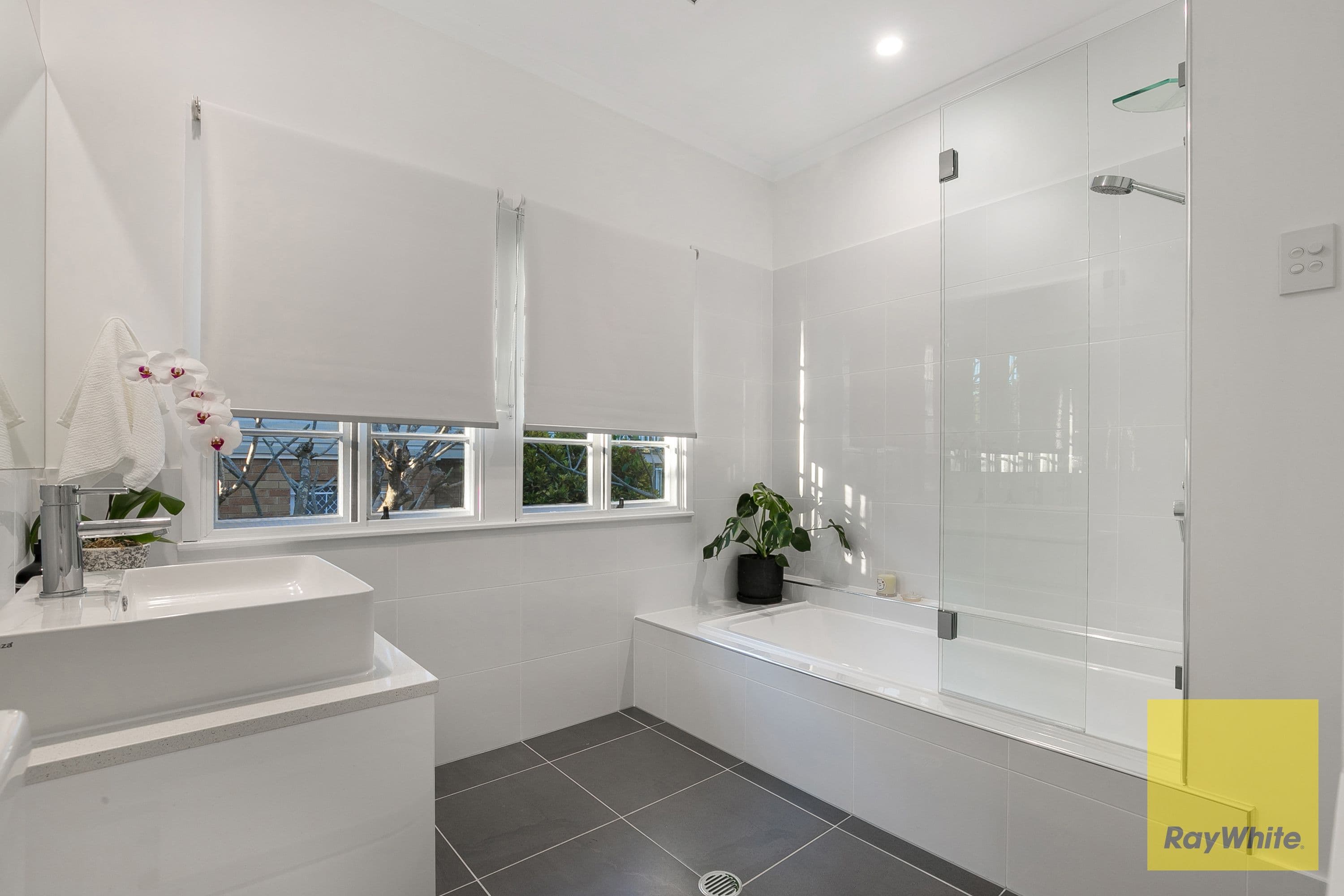 101 Gray Avenue, Corinda QLD 4075, Corinda - Thumbnail 8