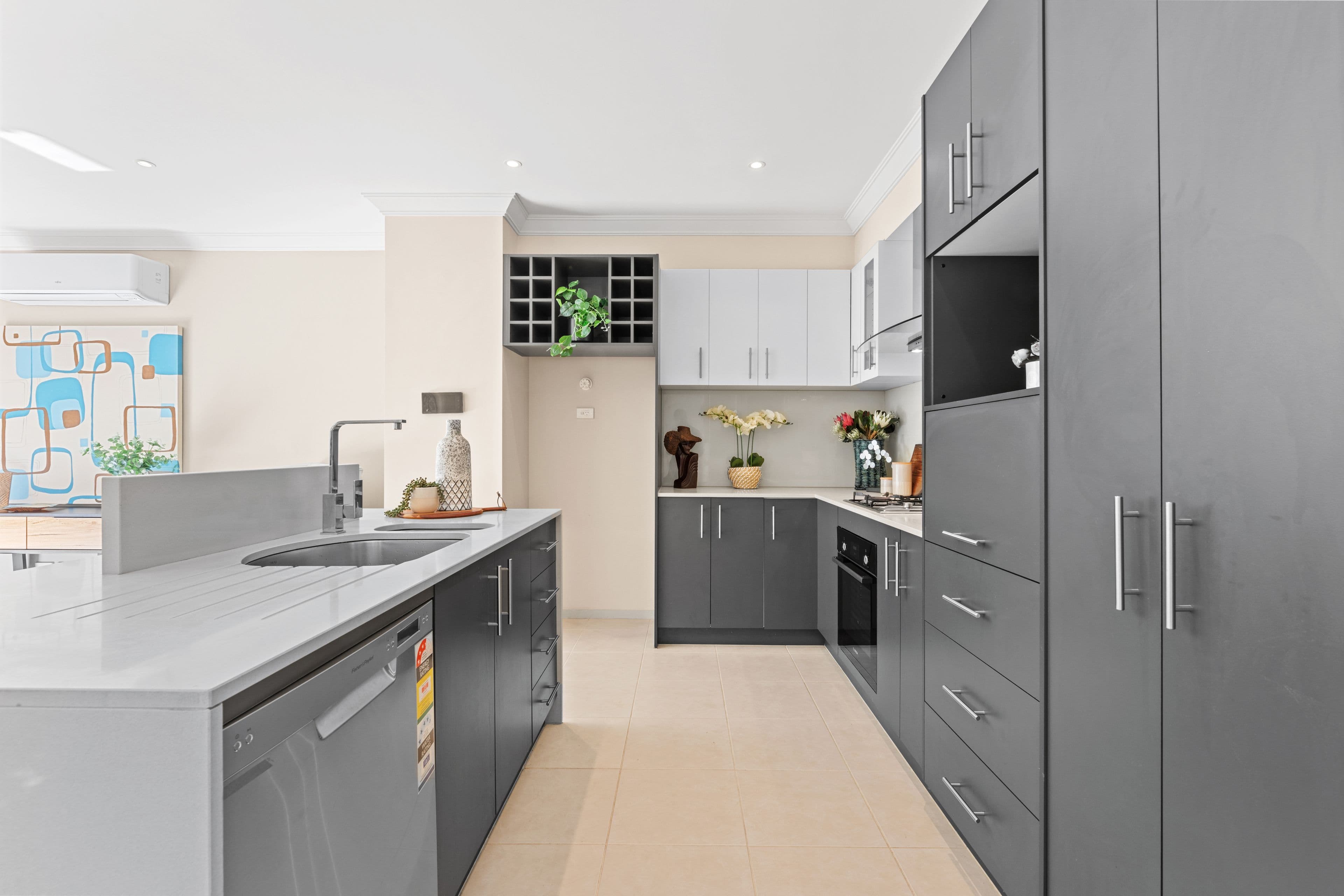 4 Bauer Court, Burwood VIC 3125, Burwood - Thumbnail 2