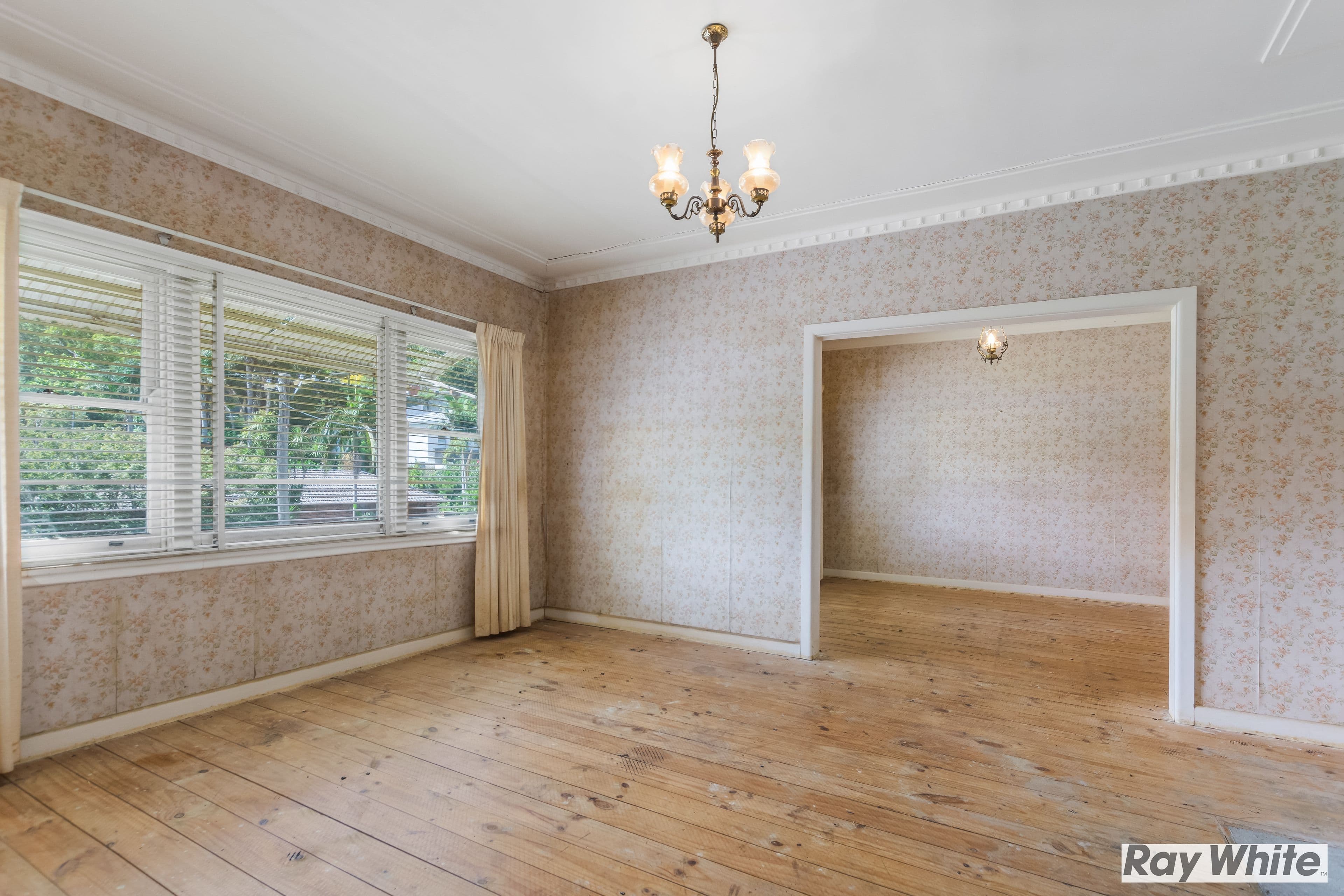 11 Toorak Avenue, Mangerton NSW 2500, Mount Saint Thomas - Thumbnail 2