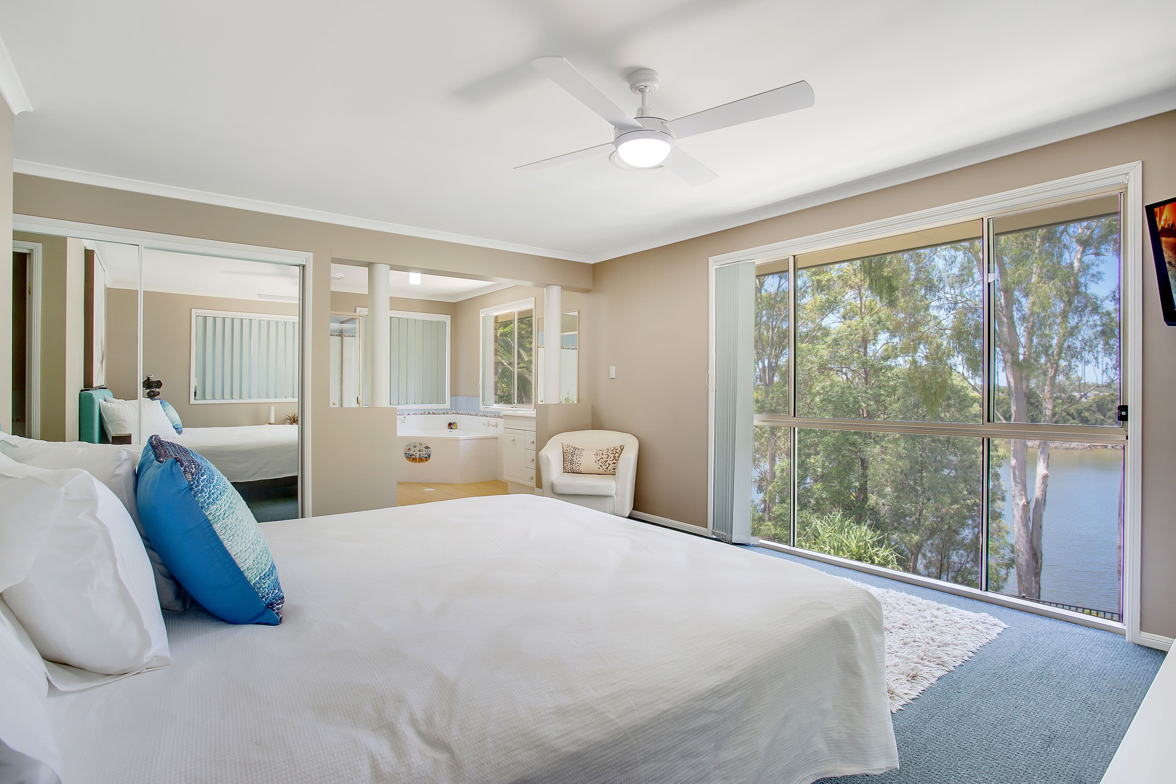 60 River Meadows Drive, Upper Coomera QLD 4209, Upper Coomera - Thumbnail 8