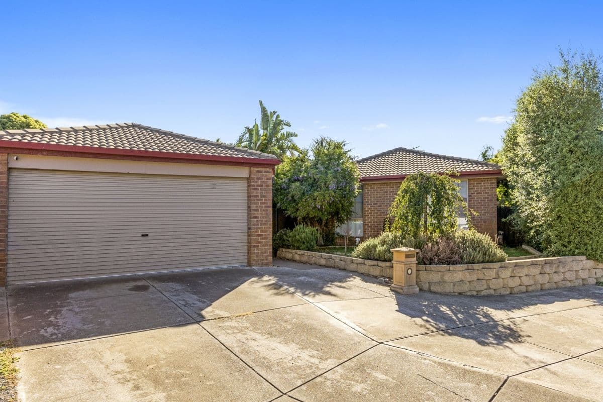 8 Romany Place, Hoppers Crossing VIC 3029, Hoppers Crossing - Thumbnail 2