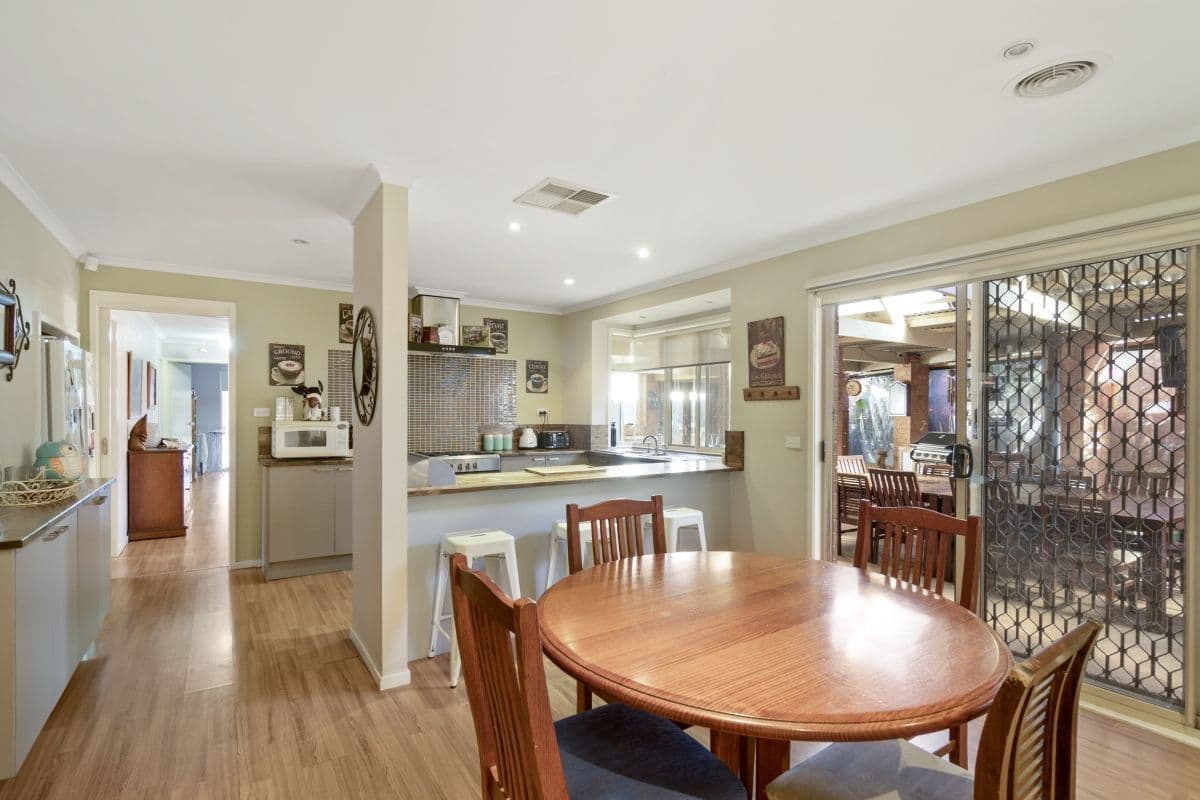 8 Romany Place, Hoppers Crossing VIC 3029, Hoppers Crossing - Thumbnail 5