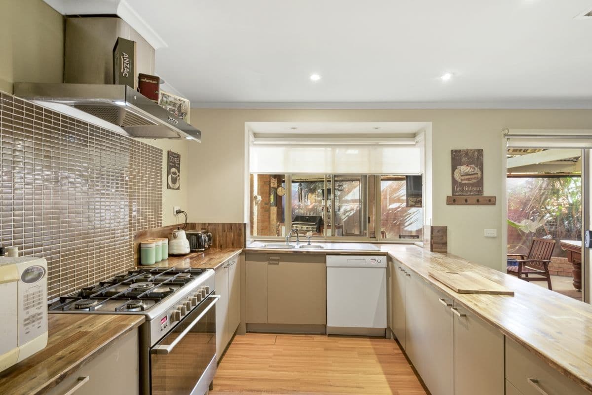 8 Romany Place, Hoppers Crossing VIC 3029, Hoppers Crossing - Thumbnail 6