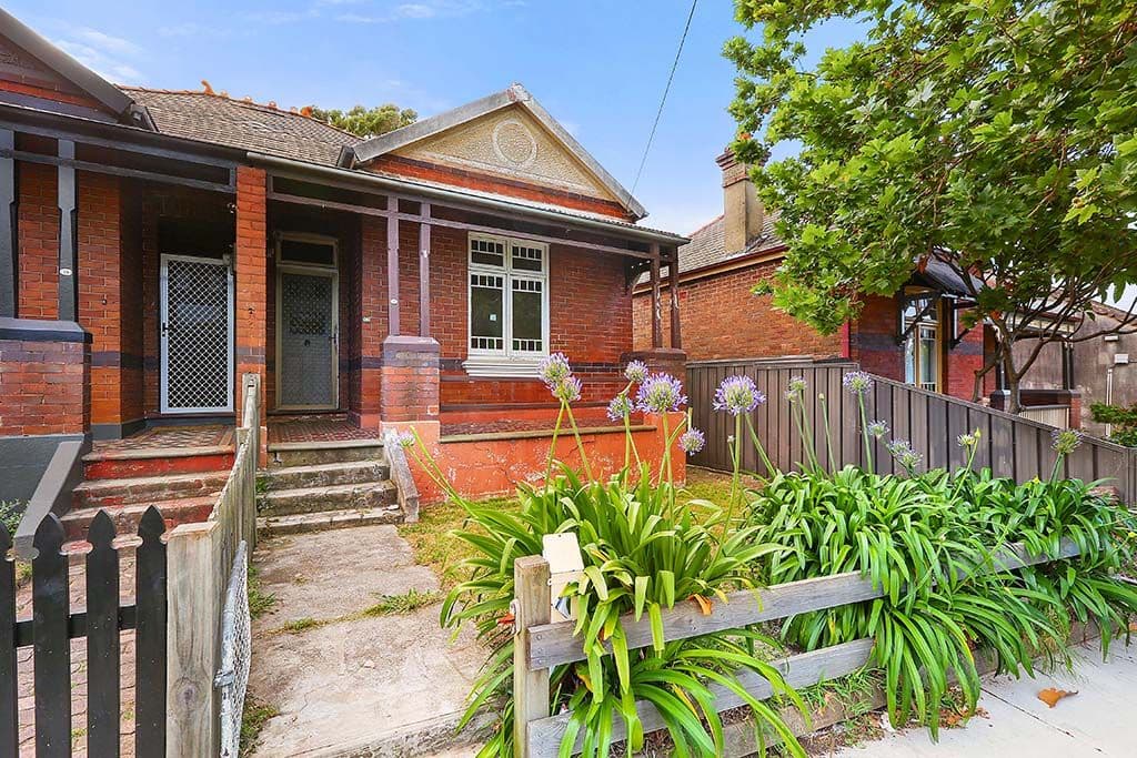57 Croydon Road, Croydon - Image 1
