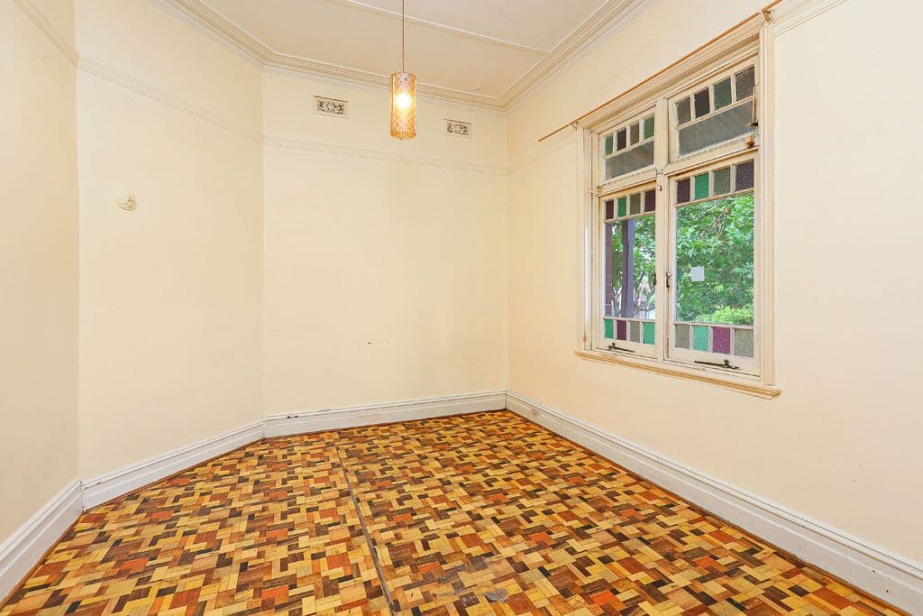 57 Croydon Road, Croydon - Thumbnail 3
