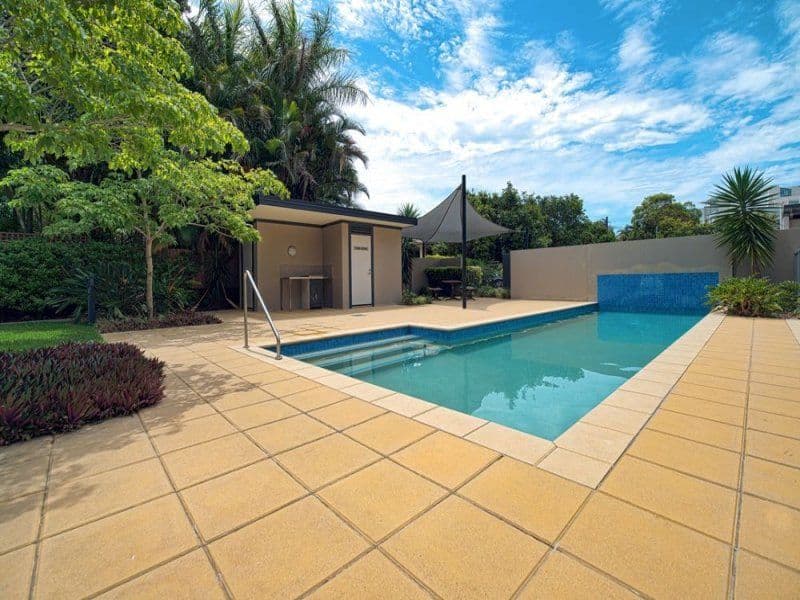 12 Bayview Street, RUNAWAY BAY QLD 4216, Runaway Bay - Thumbnail 4