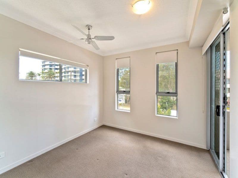 12 Bayview Street, RUNAWAY BAY QLD 4216, Runaway Bay - Thumbnail 8
