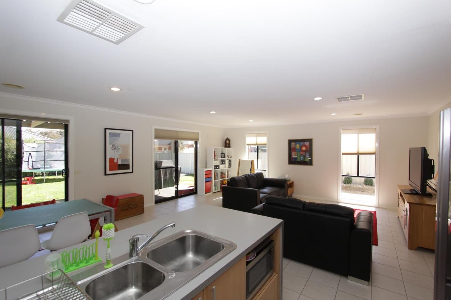 6 Bushwalk Grove, EPSOM VIC 3551, Epsom - Thumbnail 4
