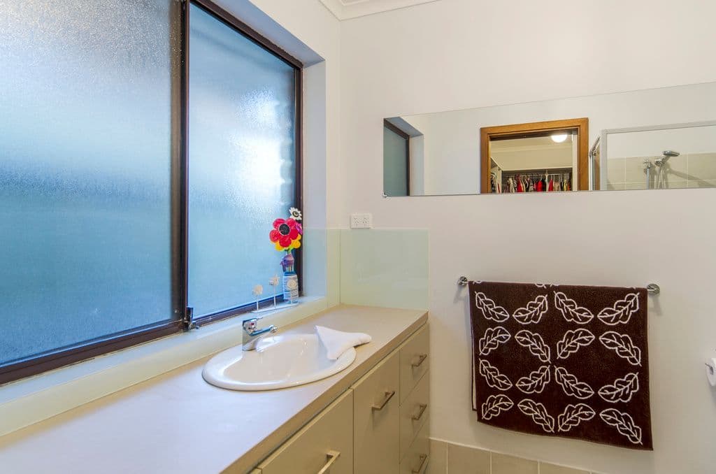 22 Vine Street, McLaren Vale SA 5171, McLaren Vale - Thumbnail 3