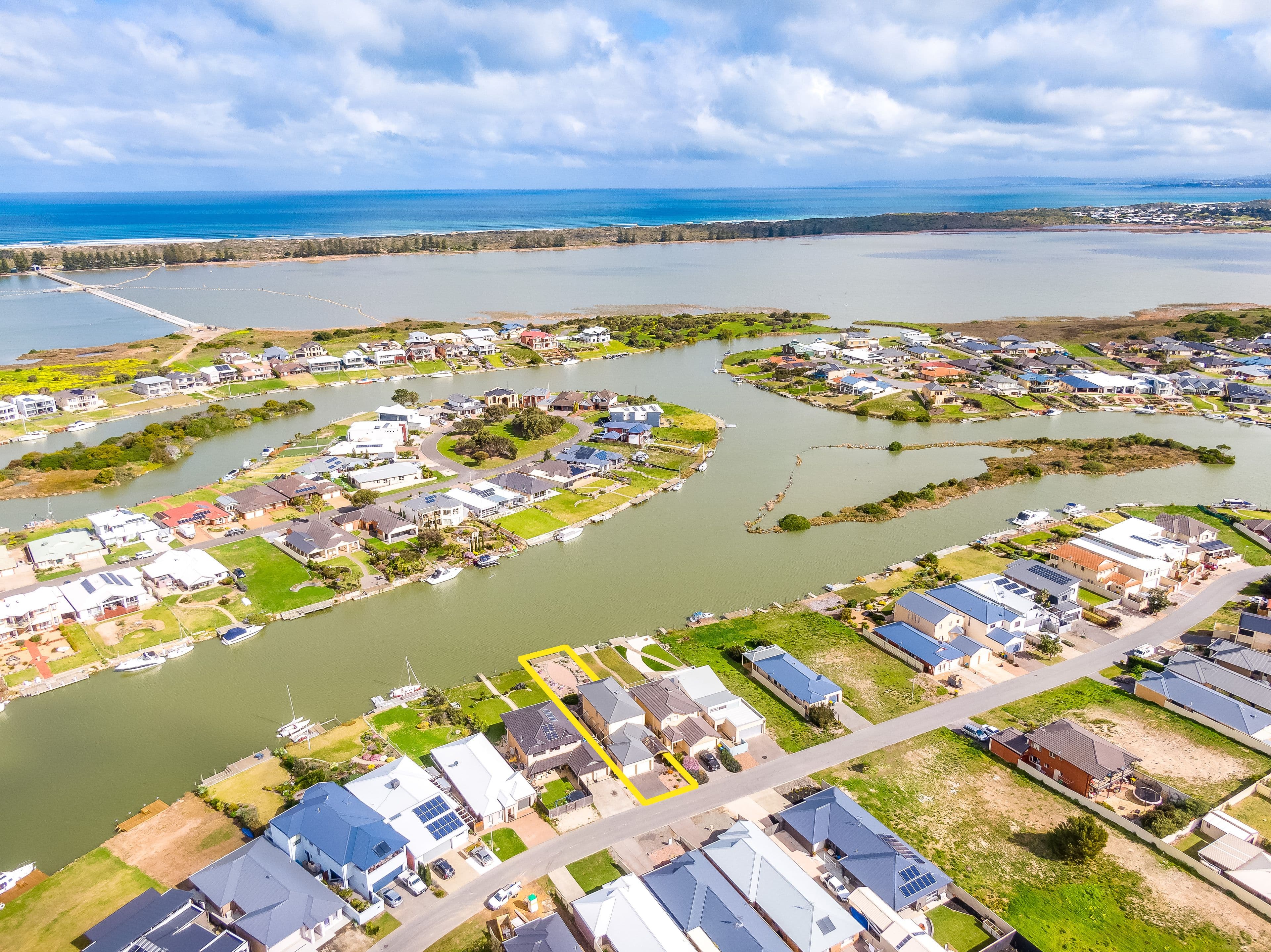 87 Wentworth Parade, Hindmarsh Island SA 5214, Hindmarsh Island - Thumbnail 4