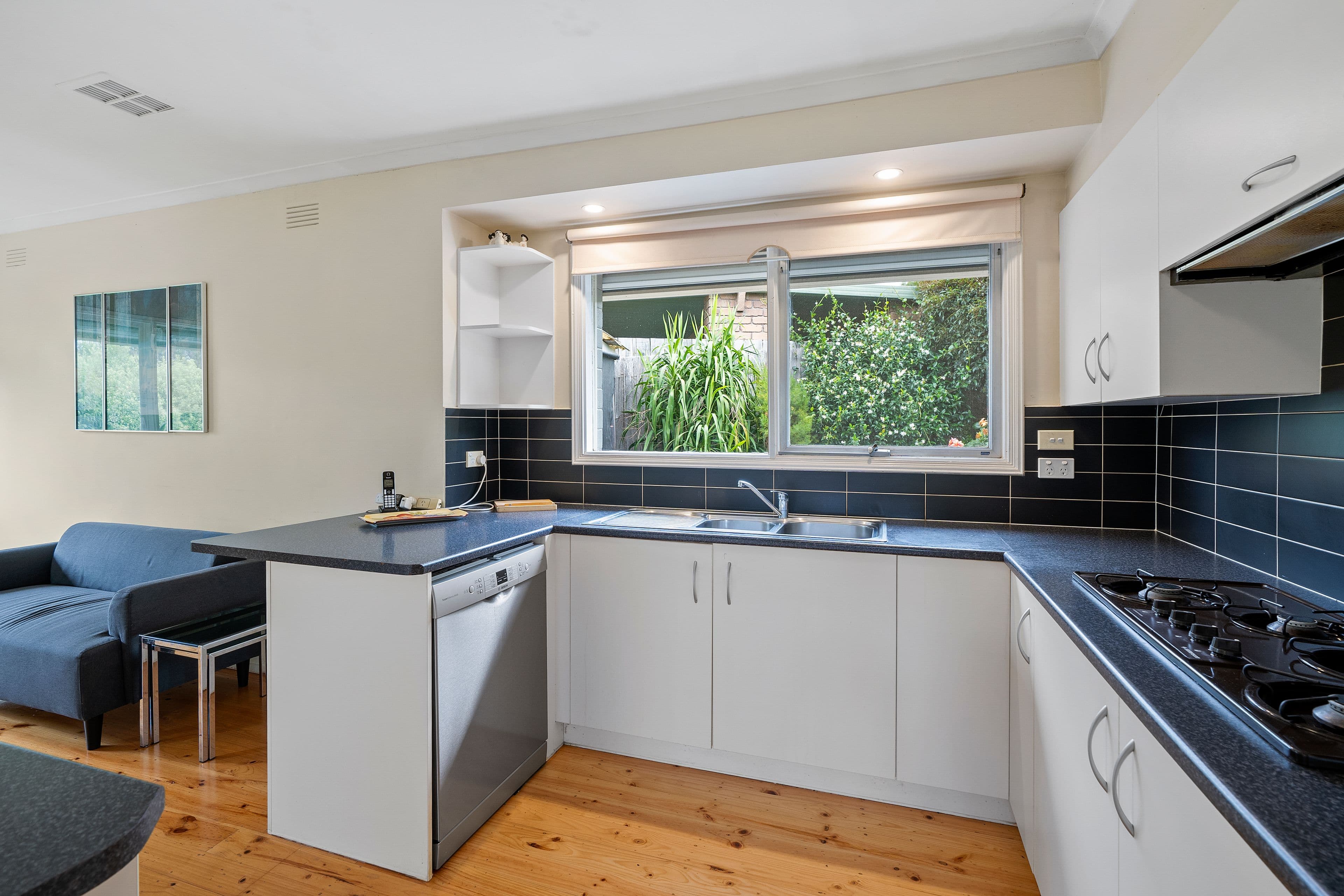 28 Ballantyne Crescent, Kilsyth VIC 3137, Kilsyth - Thumbnail 5