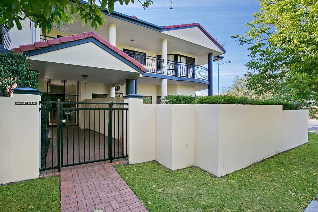 11 Holland Street, Toowong QLD 4066, Toowong - Thumbnail 2
