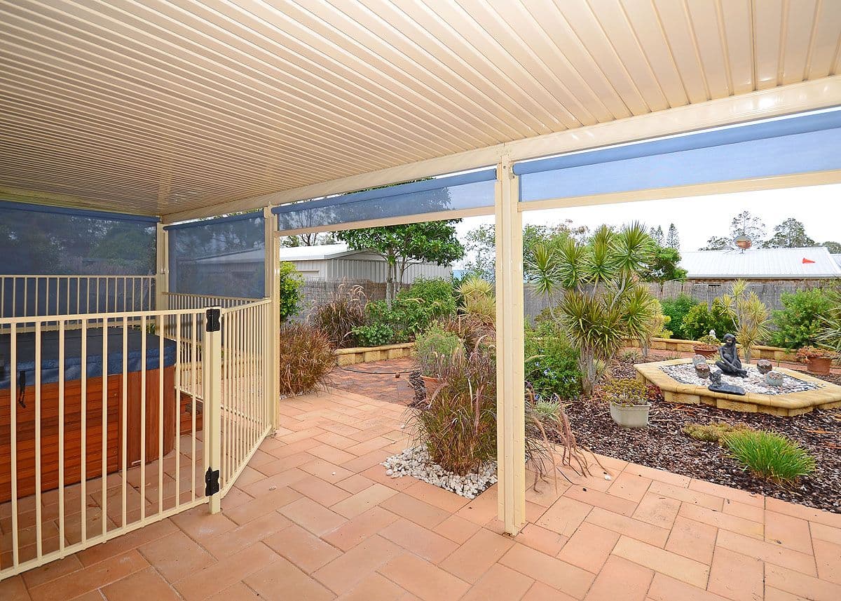 17 Helsham Street, POINT VERNON QLD 4655, Point Vernon - Thumbnail 4