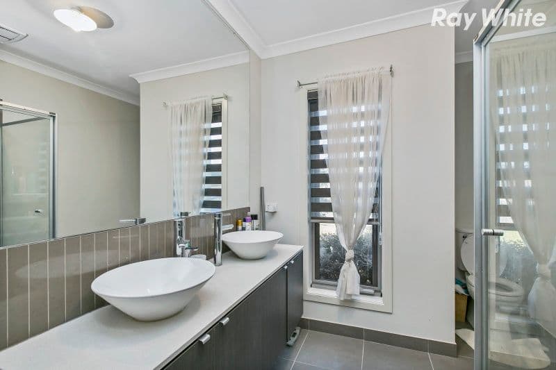 29 Stable Street, Pakenham VIC 3810, Pakenham - Thumbnail 3