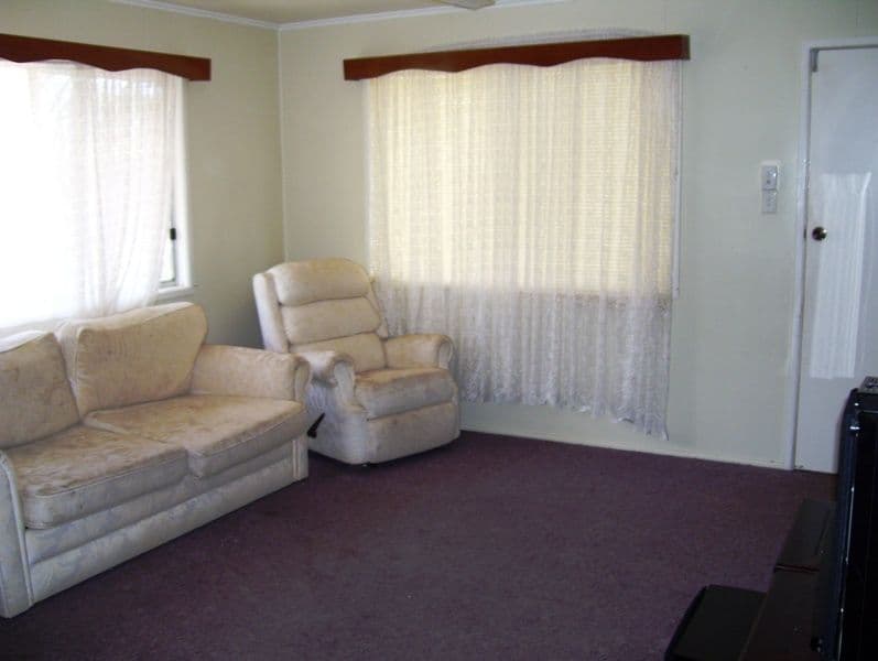 29 Hannan Drive, MORANBAH QLD 4744, Moranbah - Thumbnail 5