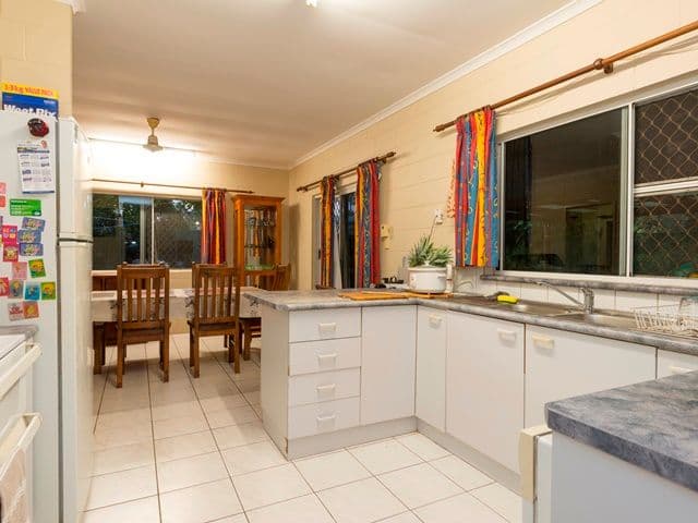 16 Atlantic Close, WHITE ROCK QLD 4868, White Rock - Thumbnail 3