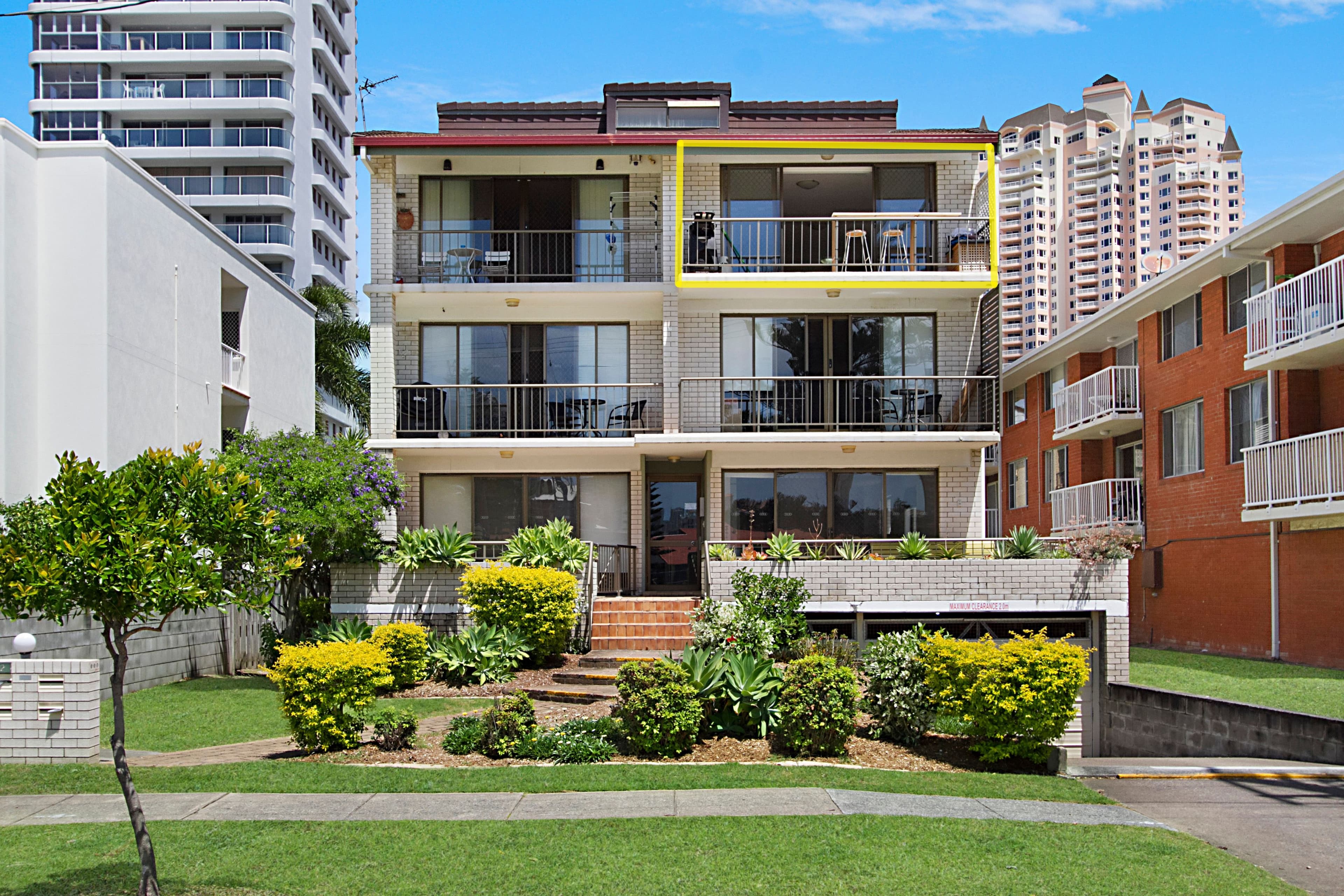 6 'Parkdale Apartments' 12 Chelsea Avenue, BROADBEACH QLD 4218, Broadbeach - Thumbnail 3