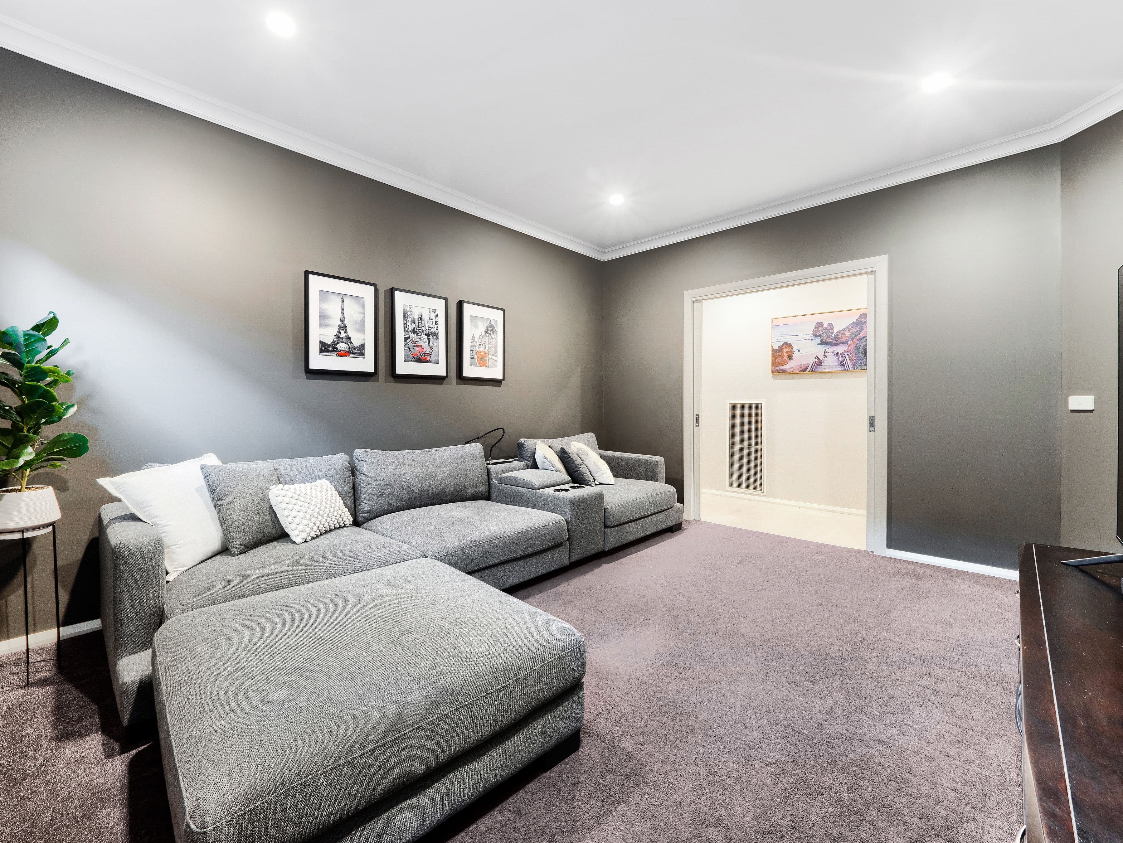 9 Goodenia Loop, Cranbourne West VIC 3977, Cranbourne West - Thumbnail 2