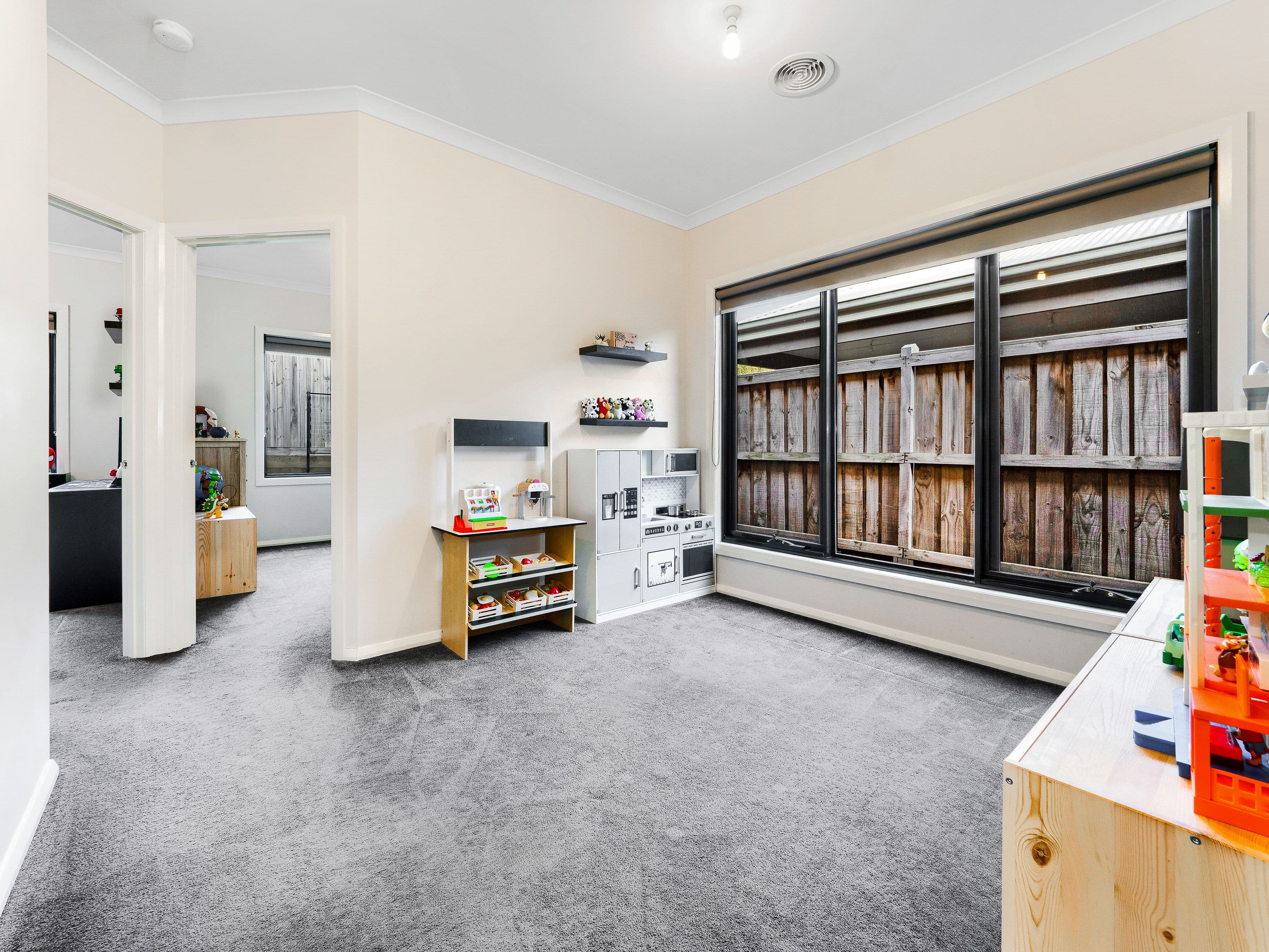 9 Goodenia Loop, Cranbourne West VIC 3977, Cranbourne West - Thumbnail 5
