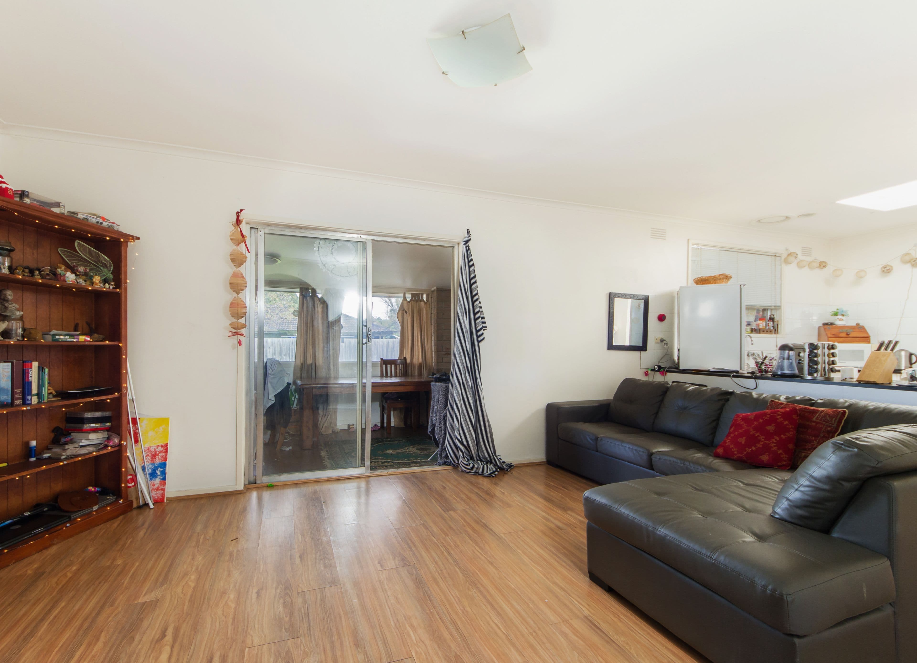 127 Gillespie Road, Kings Park VIC 3021, Kings Park - Thumbnail 2