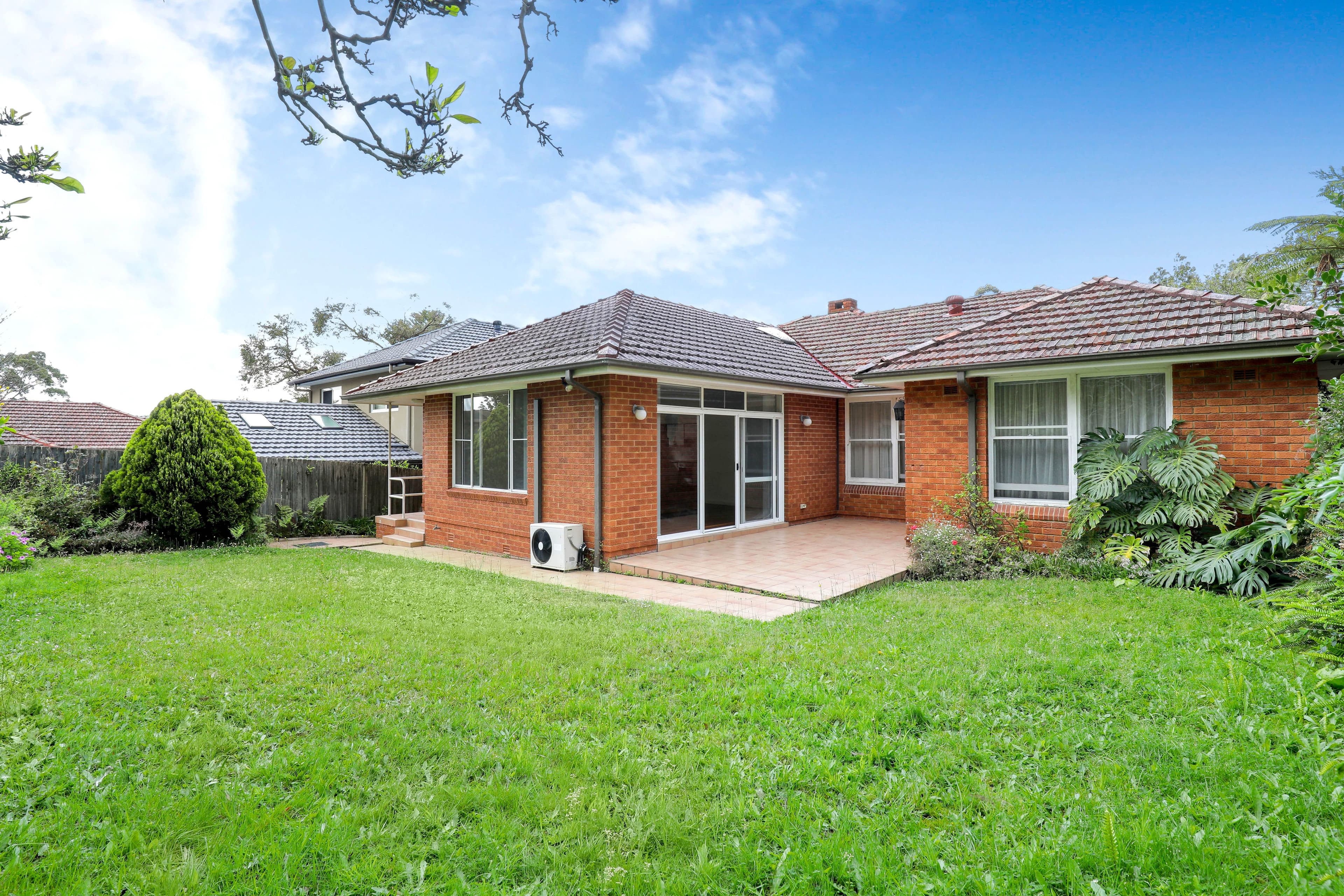 6 Mycumbene Avenue, East Lindfield - Image 1