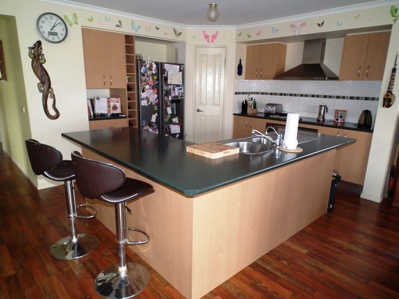 9 Vine Street, NAGAMBIE VIC 3608, Nagambie - Thumbnail 2