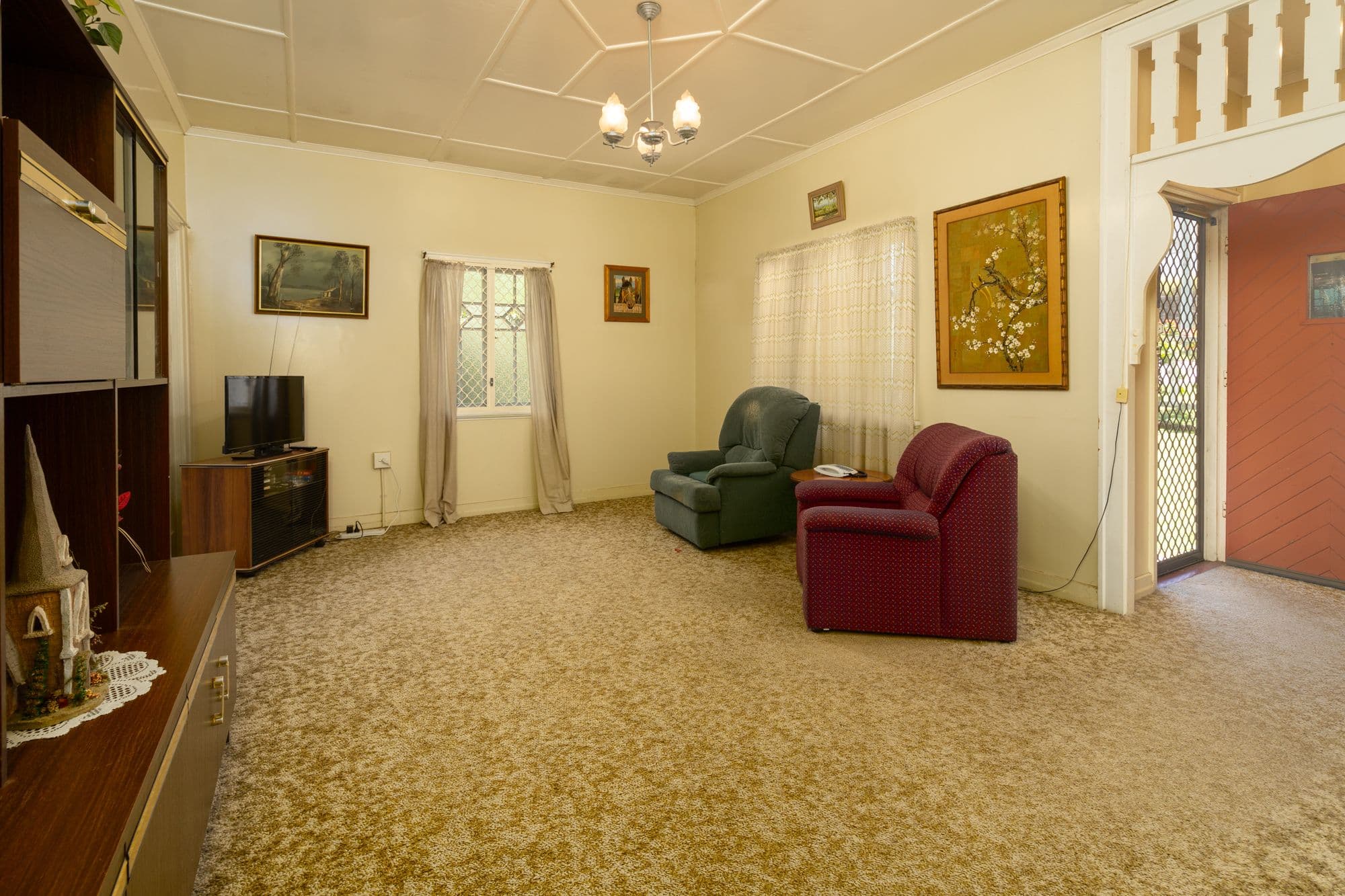 205 Blackstone Road, Silkstone QLD 4304, Silkstone - Thumbnail 4