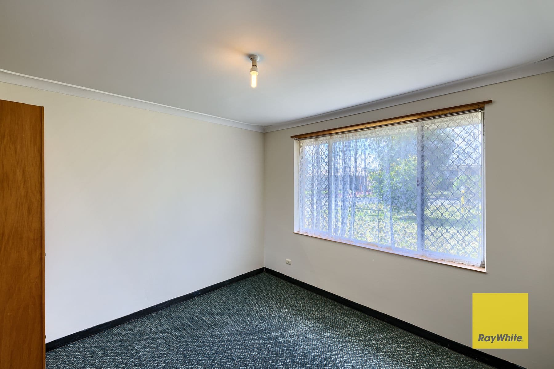 13 Lurline Street, Orana WA 6330, Orana - Thumbnail 8