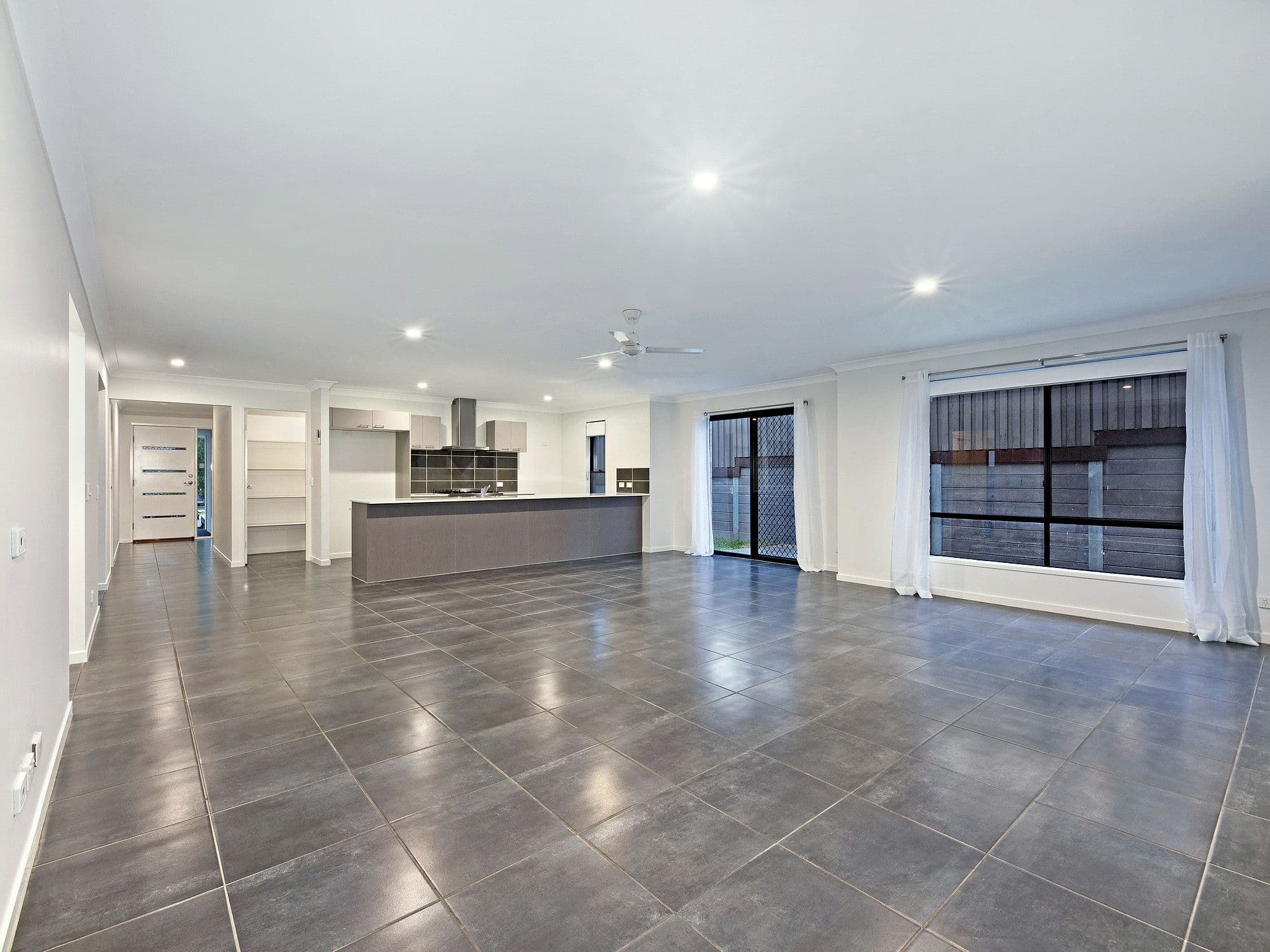 17 Lomond Street, South Ripley QLD 4306, South Ripley - Thumbnail 3