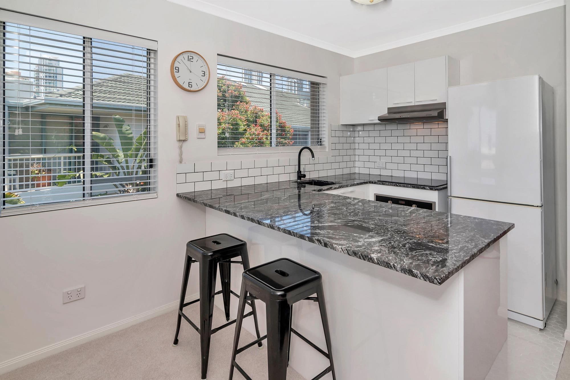 4 Adori Street, Chevron Island QLD 4217, Chevron Island - Thumbnail 6