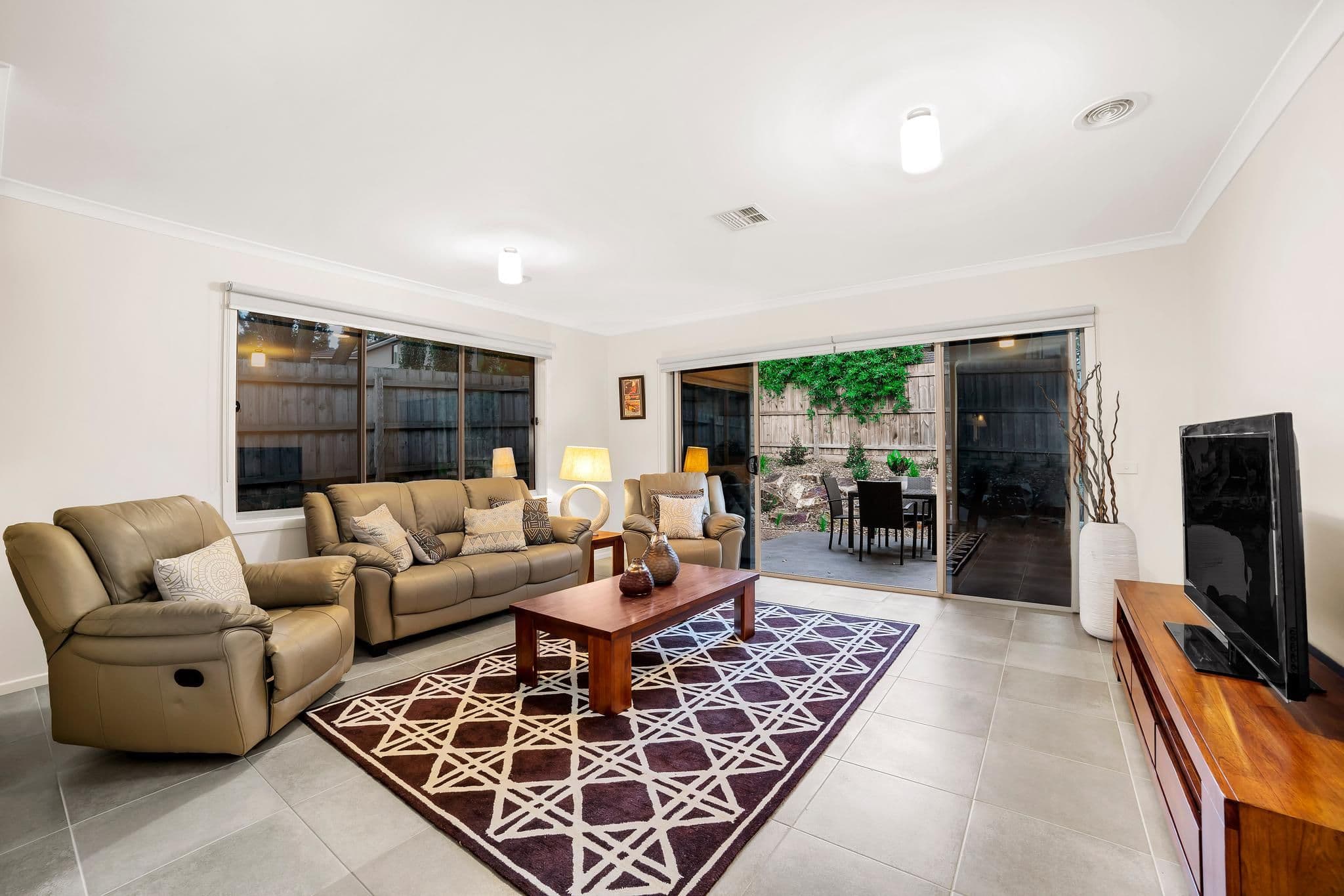 47 Samuel Road, Blackburn South VIC 3130, Blackburn South - Thumbnail 2