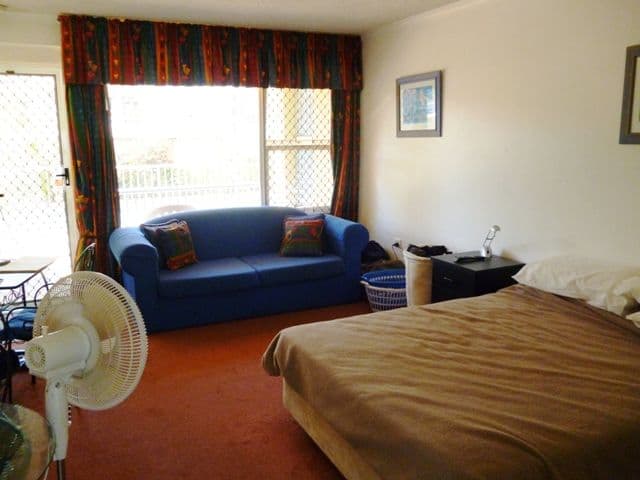 3 Redondo Avenue, MIAMI QLD 4220, Miami - Thumbnail 2