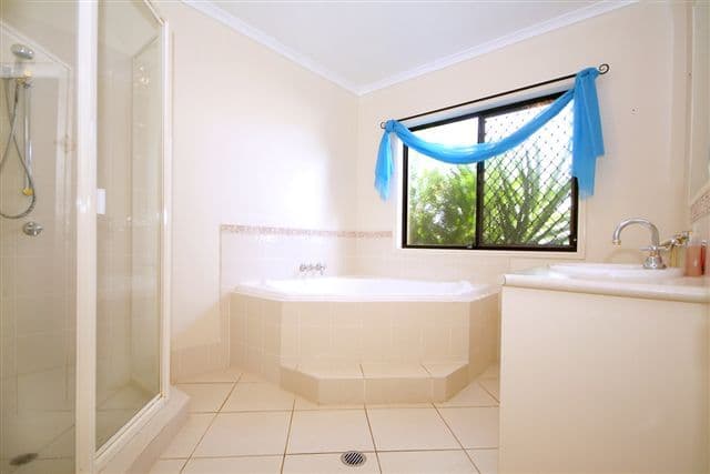 11  Norman Court, WESTBROOK QLD 4350, Westbrook - Thumbnail 5