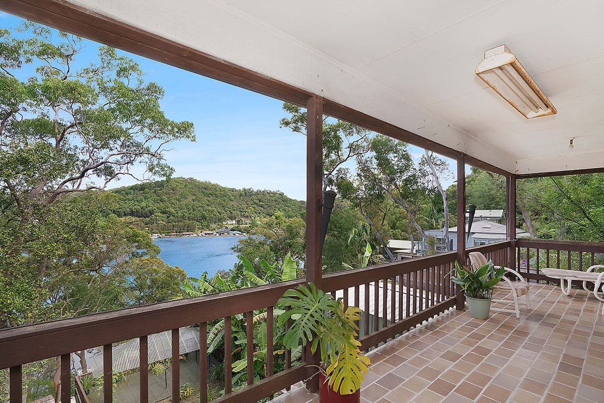 13 Horsfield Road, Horsfield Bay - Thumbnail 4
