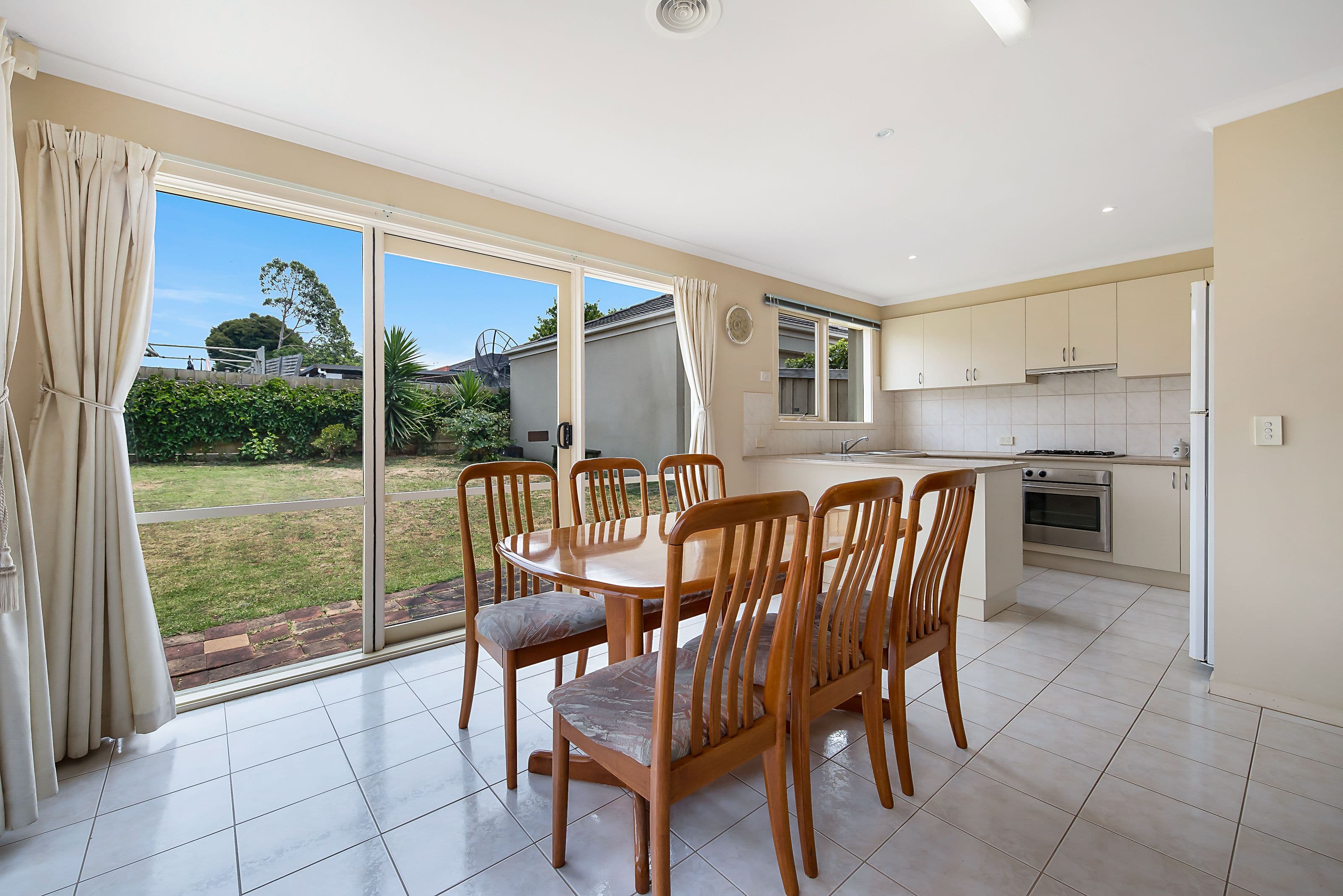 802 Highbury Road, Glen Waverley VIC 3150, Glen Waverley - Thumbnail 3
