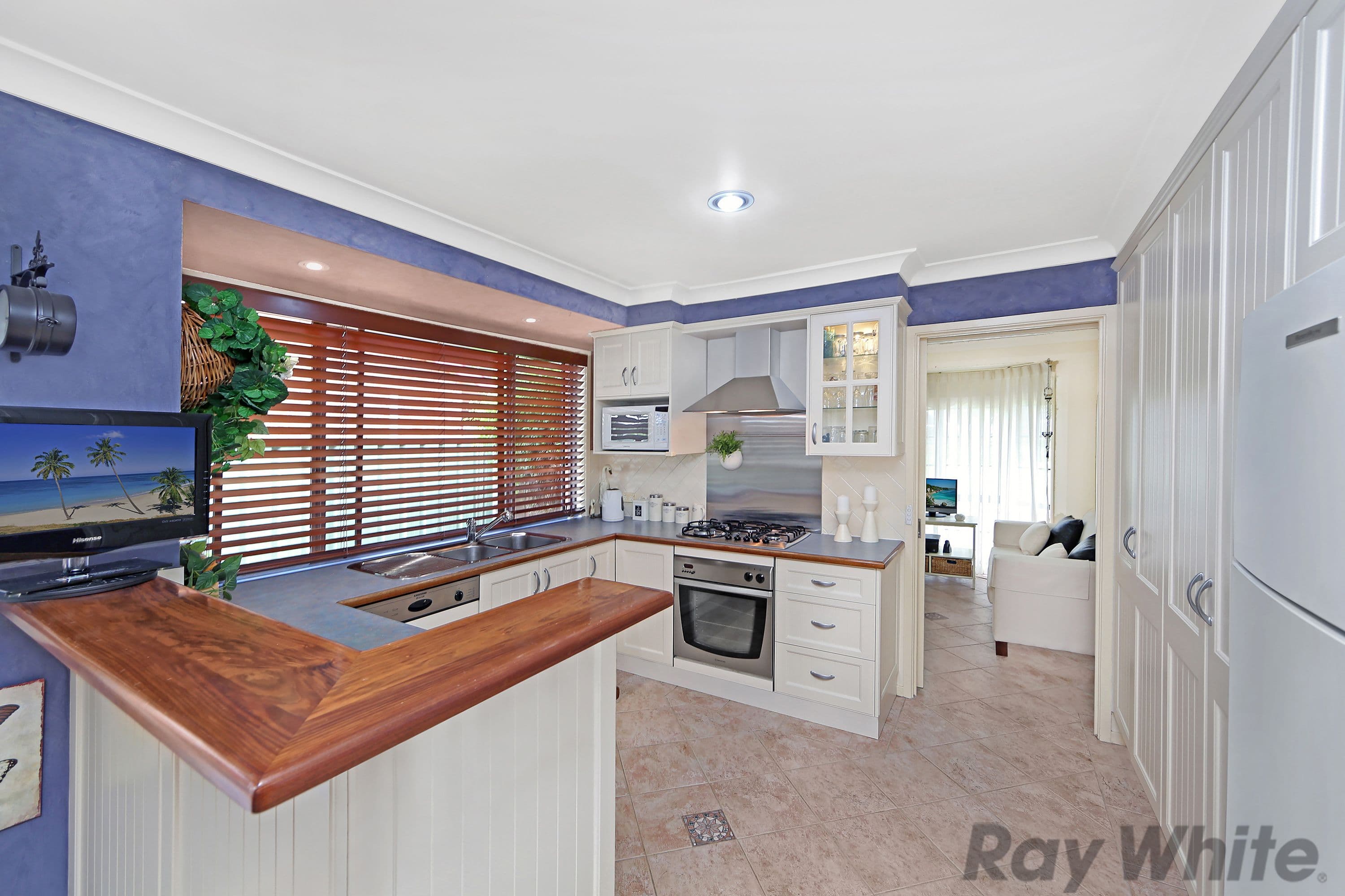 10 Girraween Street, Buff Point - Thumbnail 3