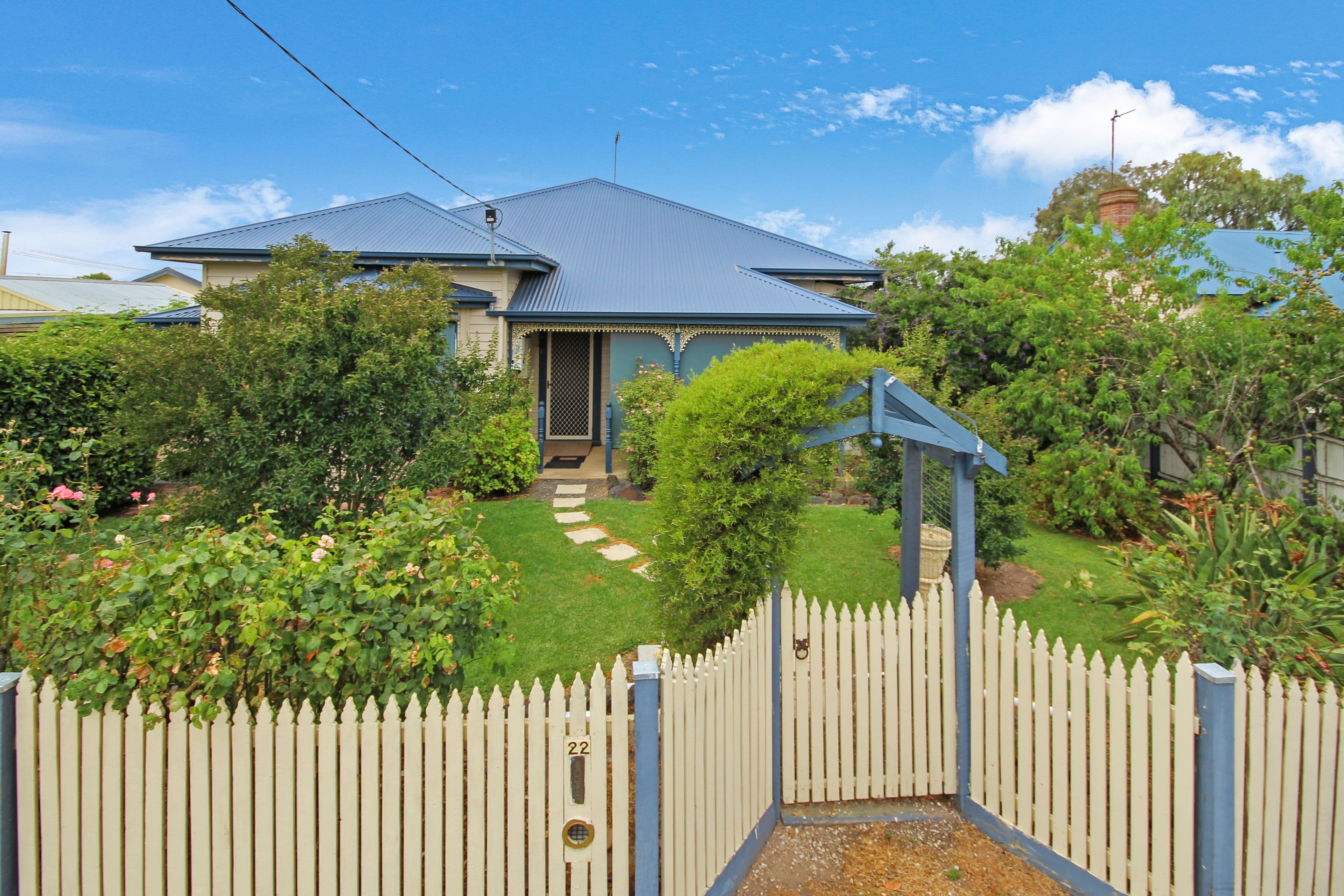 22 Francis Street, Horsham VIC 3400, Horsham - Thumbnail 2