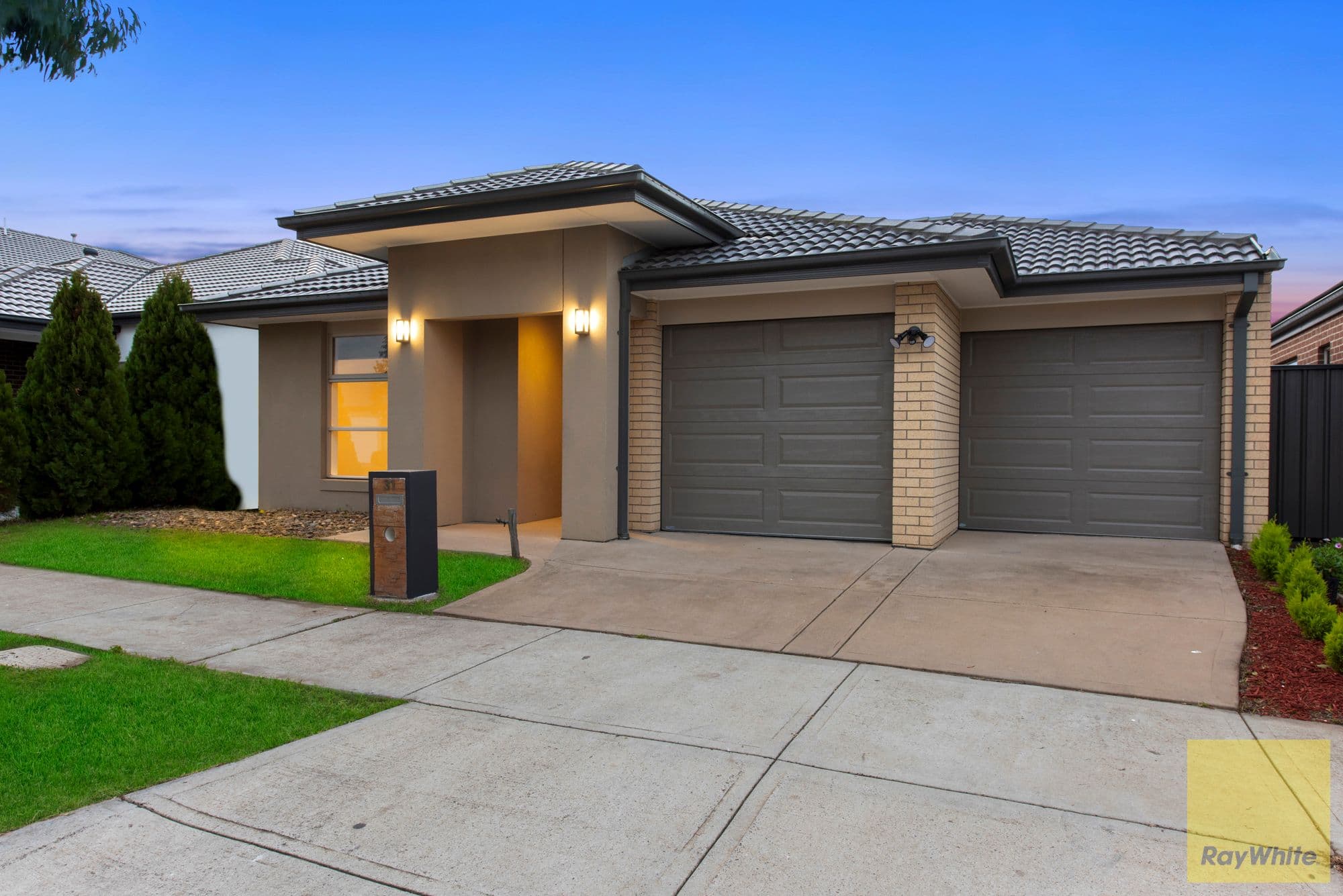 31 Omaroo Street, Truganina VIC 3029, Truganina - Thumbnail 2