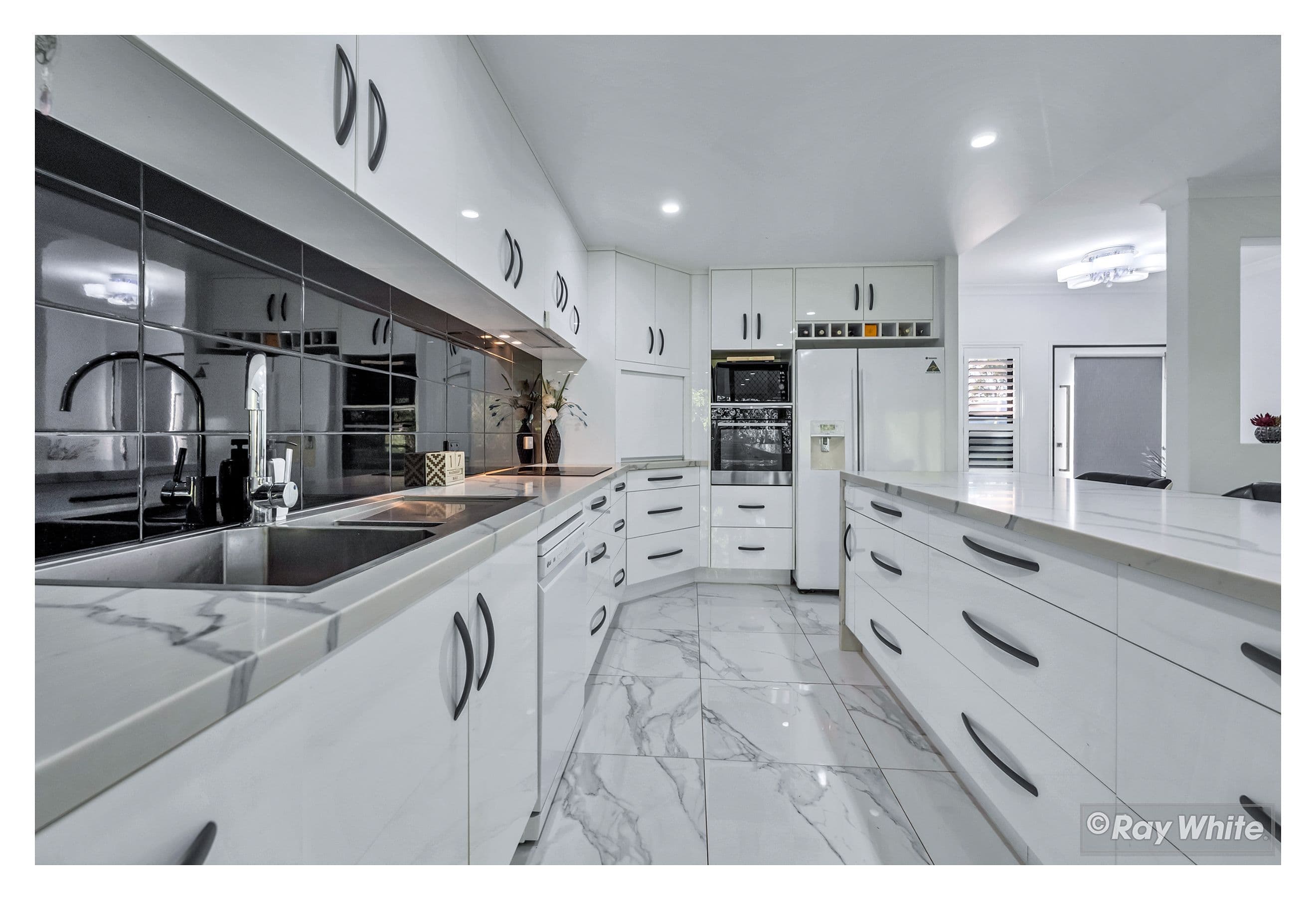11 Bradley Place, Kawana QLD 4701, Kawana - Thumbnail 6
