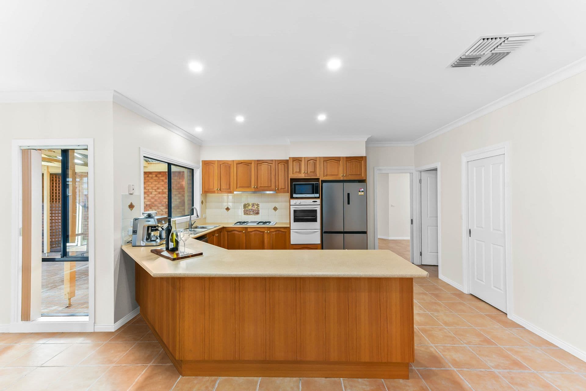 3 Emperor Road, Berwick VIC 3806, Berwick - Thumbnail 2
