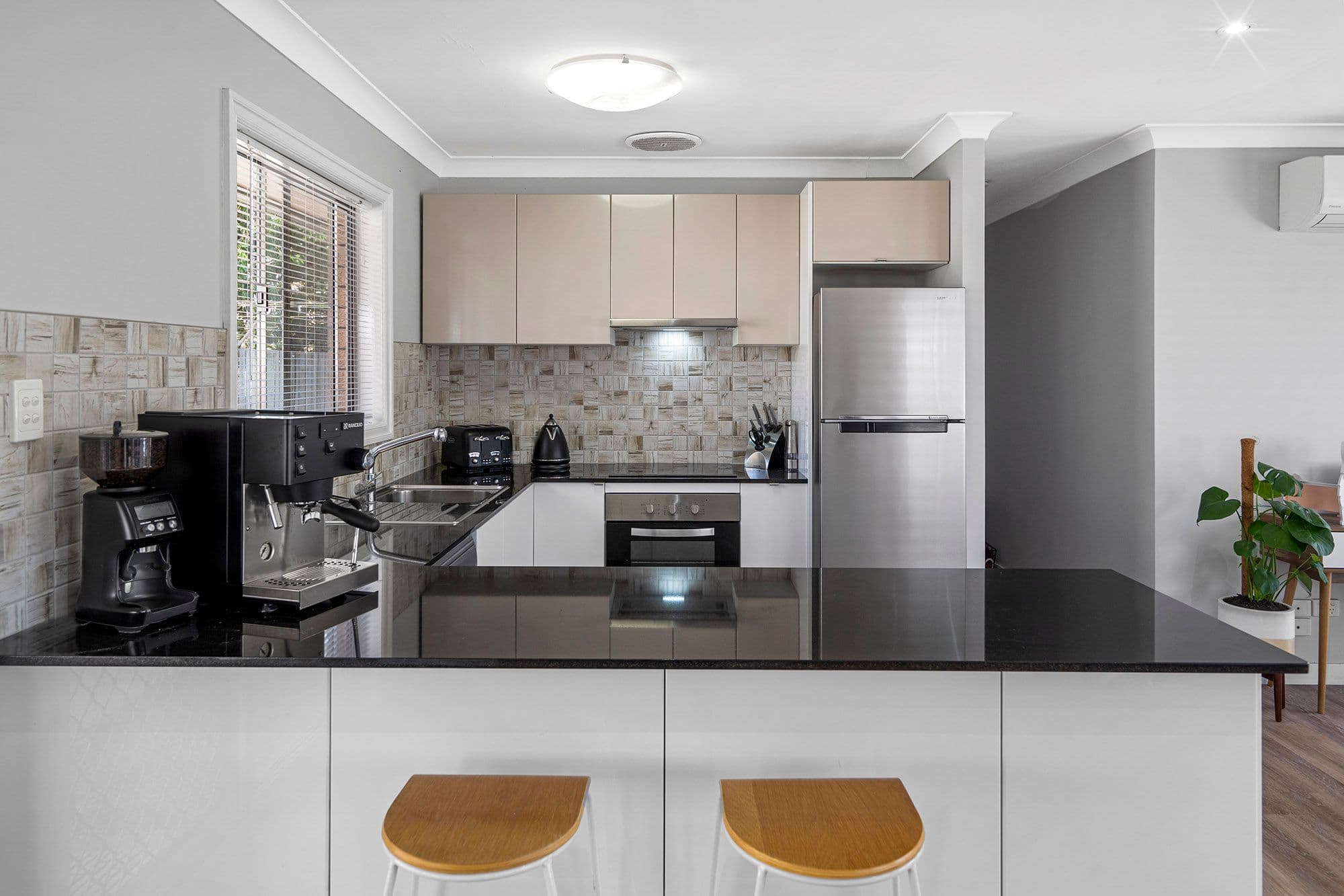 17 Laurinda Crescent, Springwood QLD 4127, Springwood - Thumbnail 6