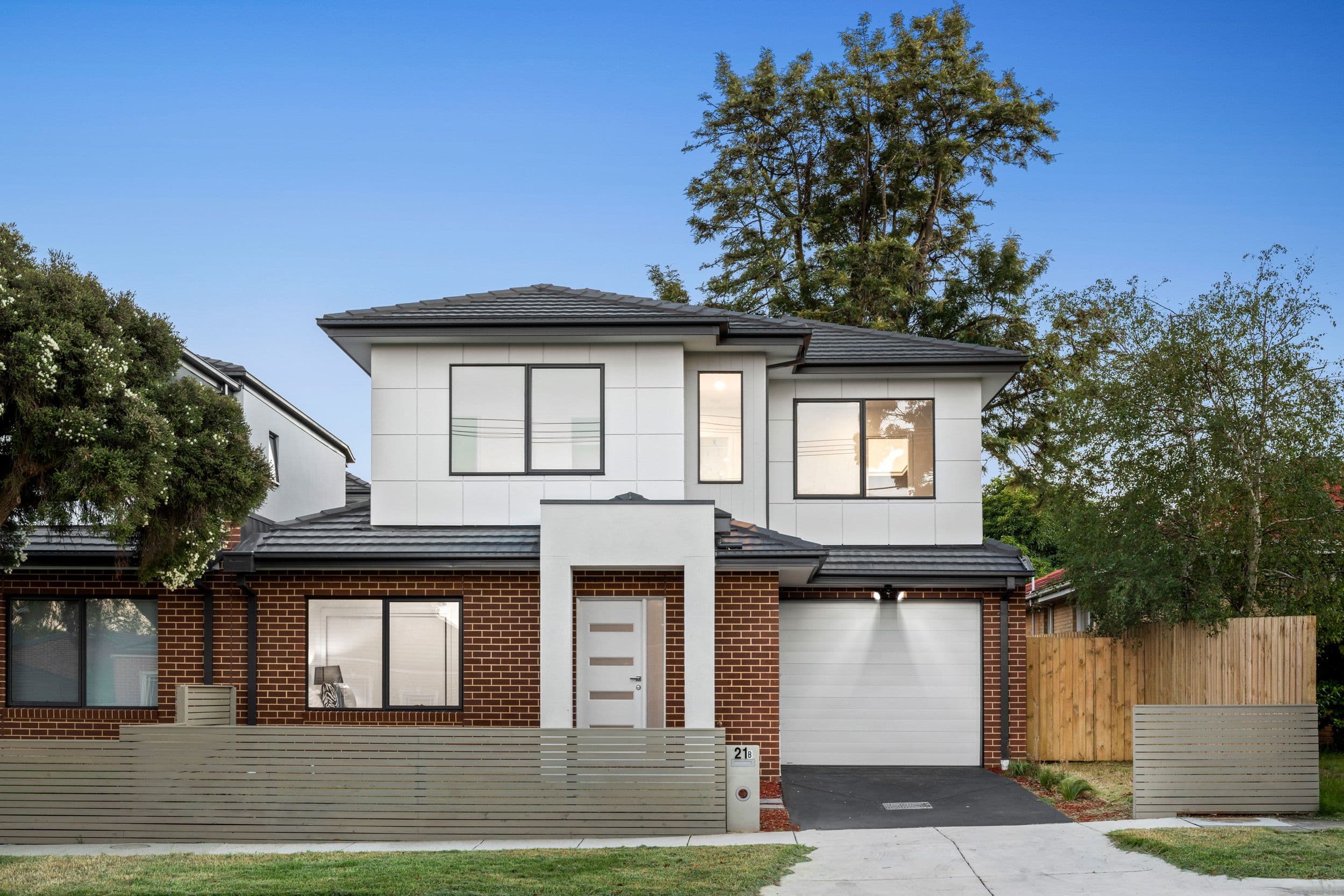 21B Bizley Street, Mount Waverley VIC 3149, Mount Waverley - Thumbnail 2