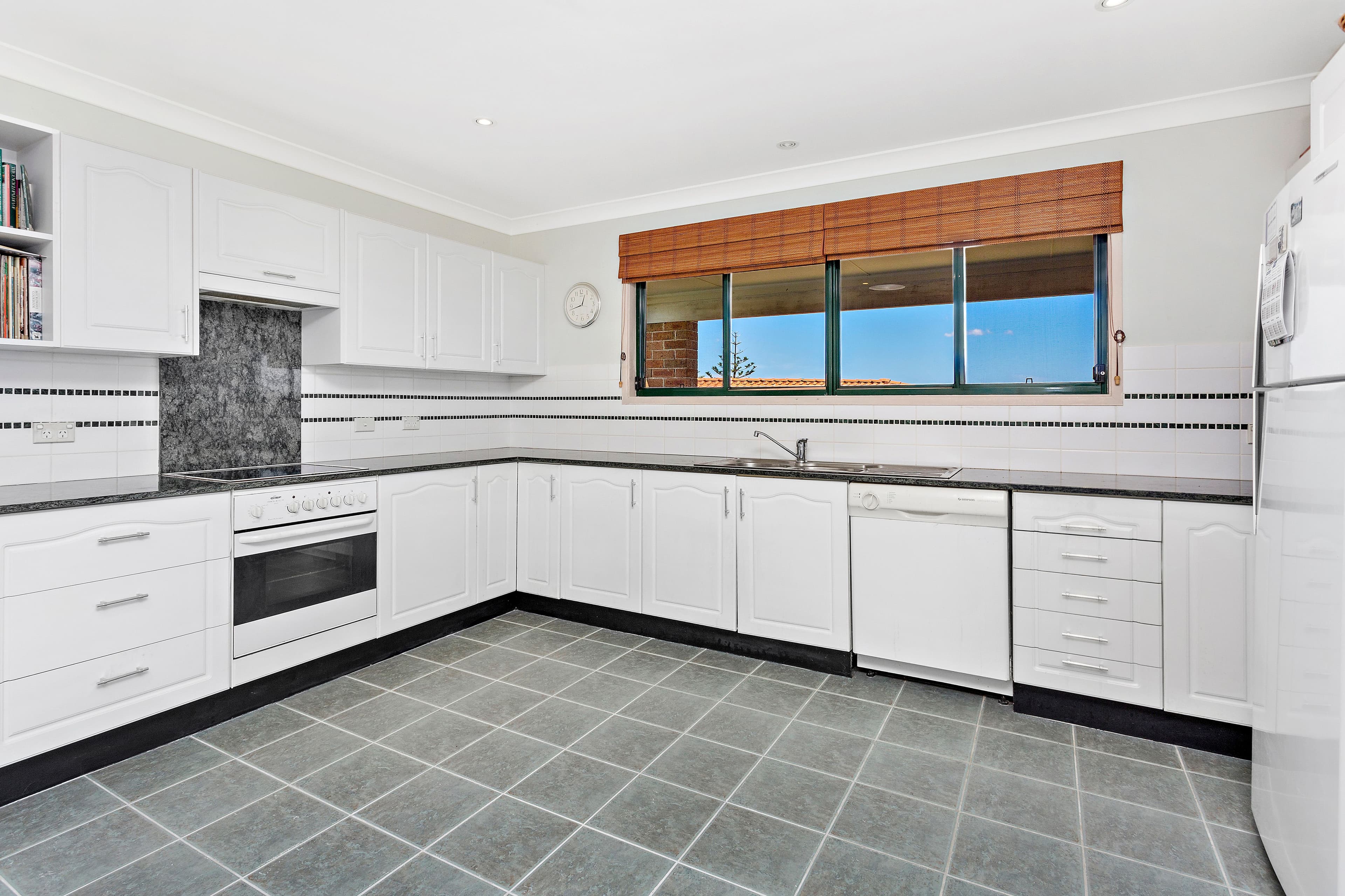 34 Eureka Avenue, Kiama Downs - Thumbnail 5