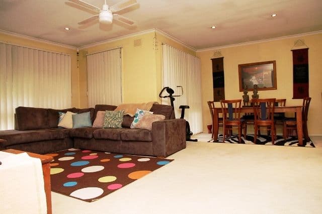 14 Gulwa Avenue, FRANKSTON VIC 3199, Frankston - Thumbnail 2
