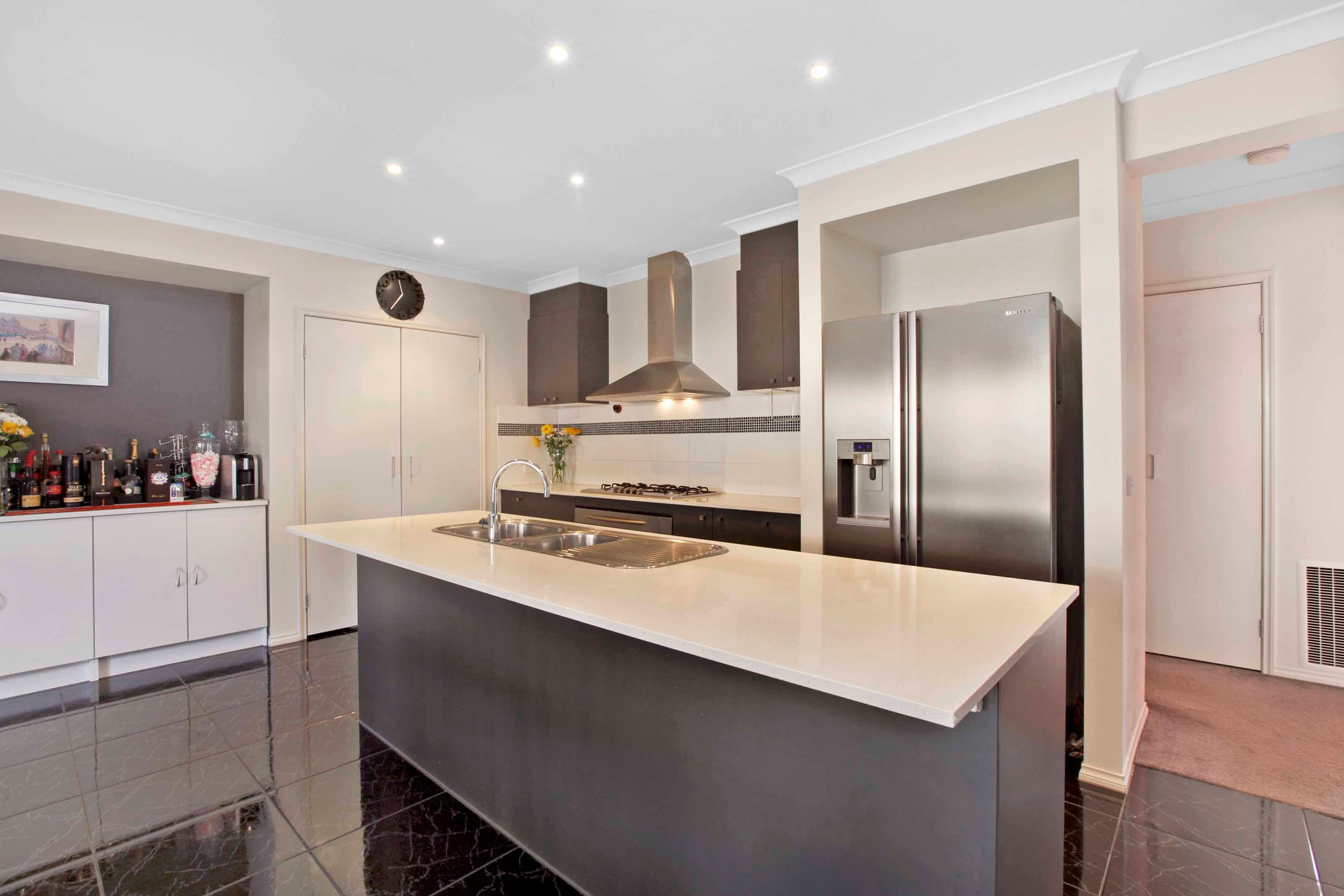 7 Moorland Way, Mernda VIC 3754, Mernda - Thumbnail 2