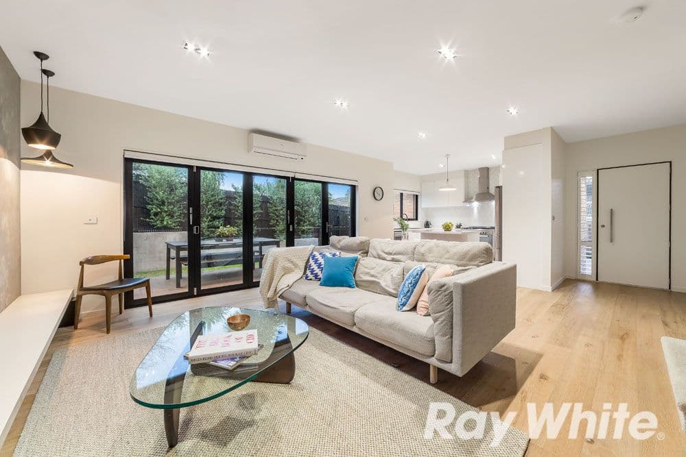 113 Greensborough Road, Macleod VIC 3085, Macleod - Thumbnail 2