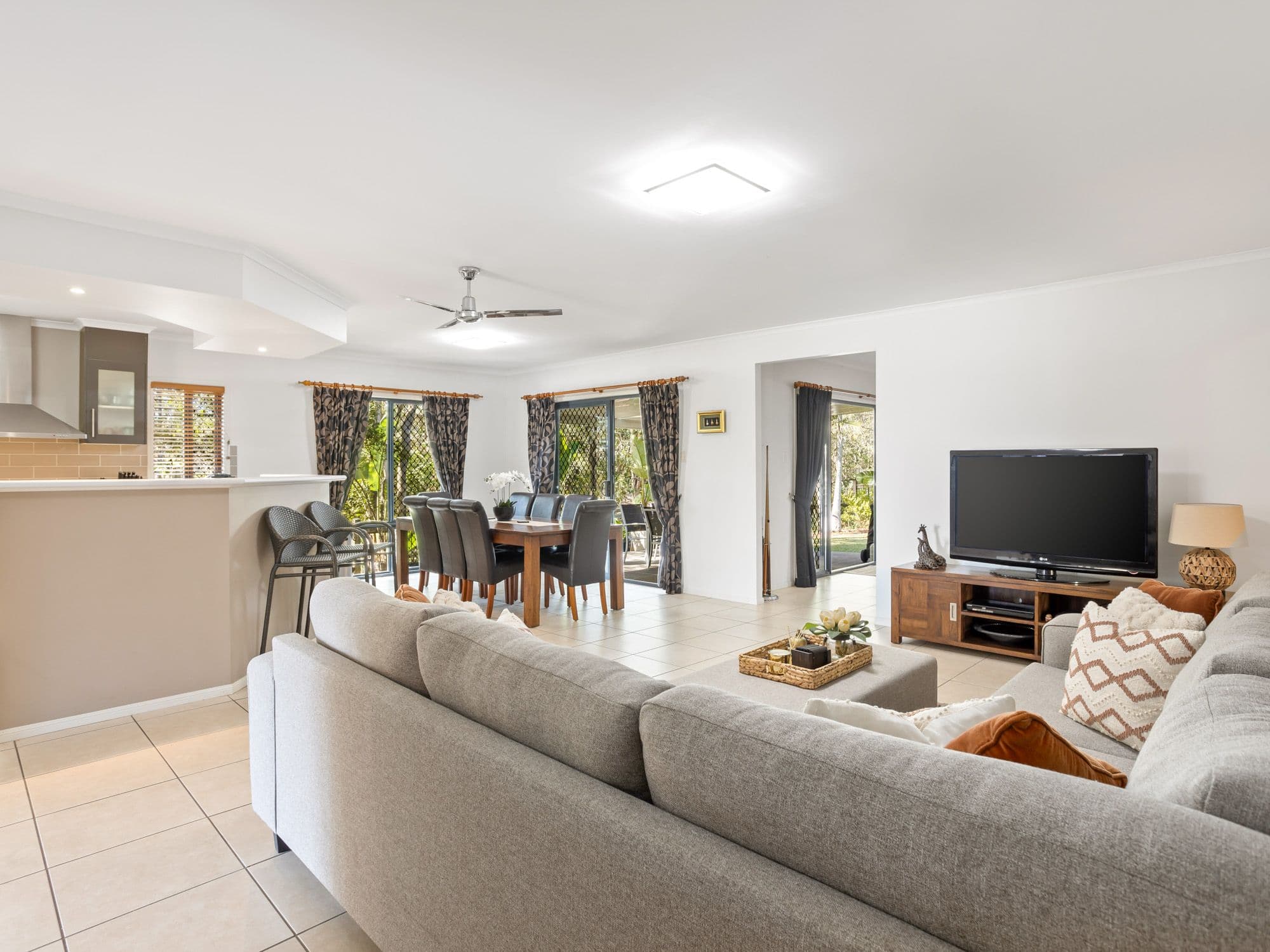 11 Helidon Grove, Ormeau QLD 4208, Ormeau - Thumbnail 6